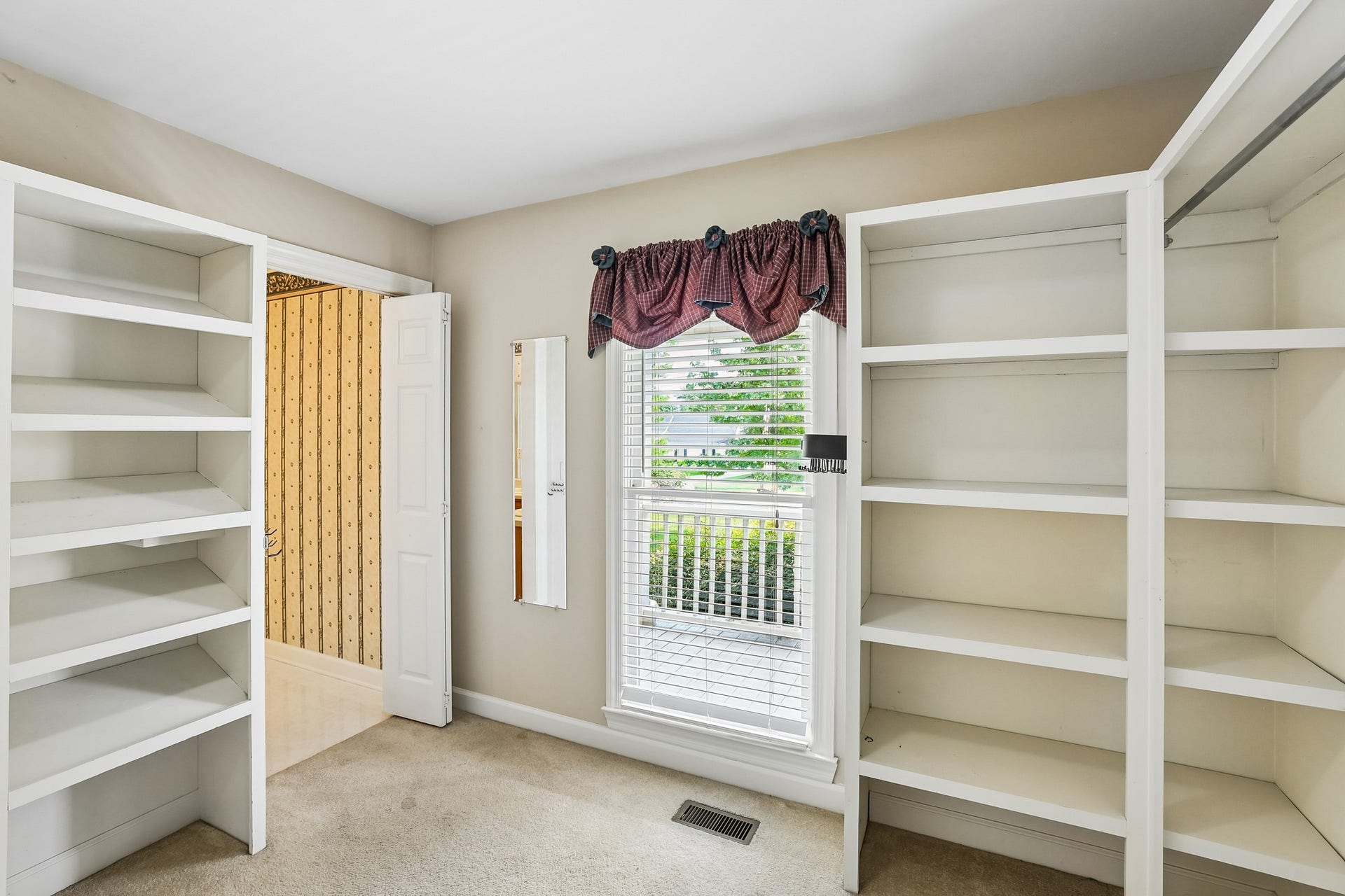 118 Tenby Dr, Murfreesboro, TN 37127 118 Tenby Dr, Murfreesboro, TN 37127