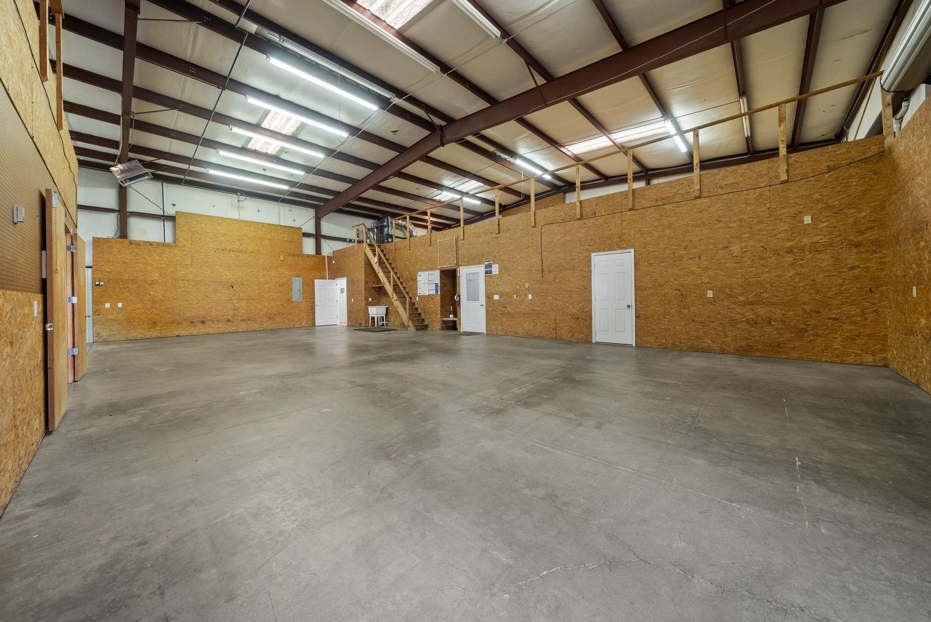 703 Lion Pkwy, Columbia, TN 38401 703 Lion Pkwy, Columbia, TN 38401