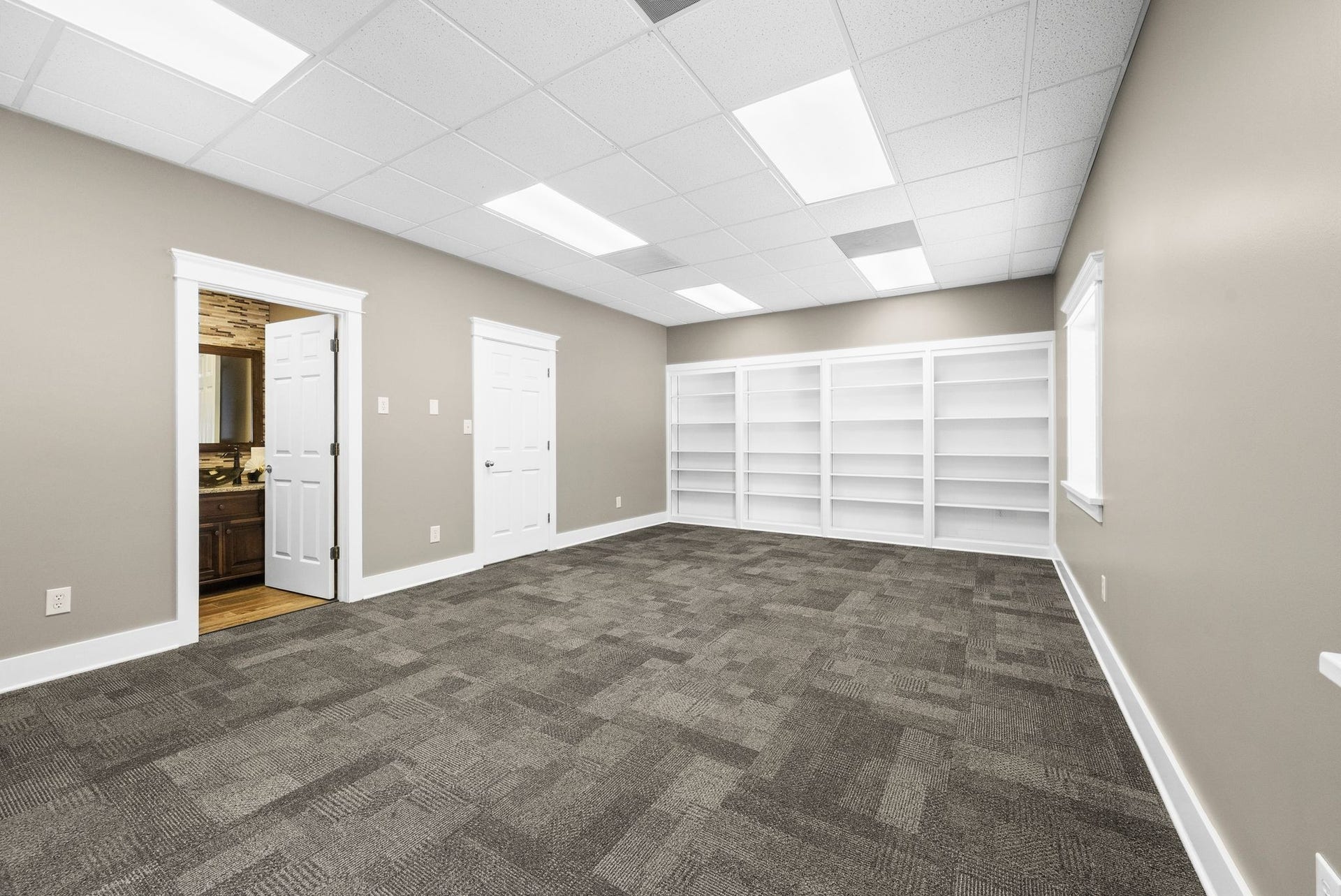 703 Lion Pkwy, Columbia, TN 38401 703 Lion Pkwy, Columbia, TN 38401