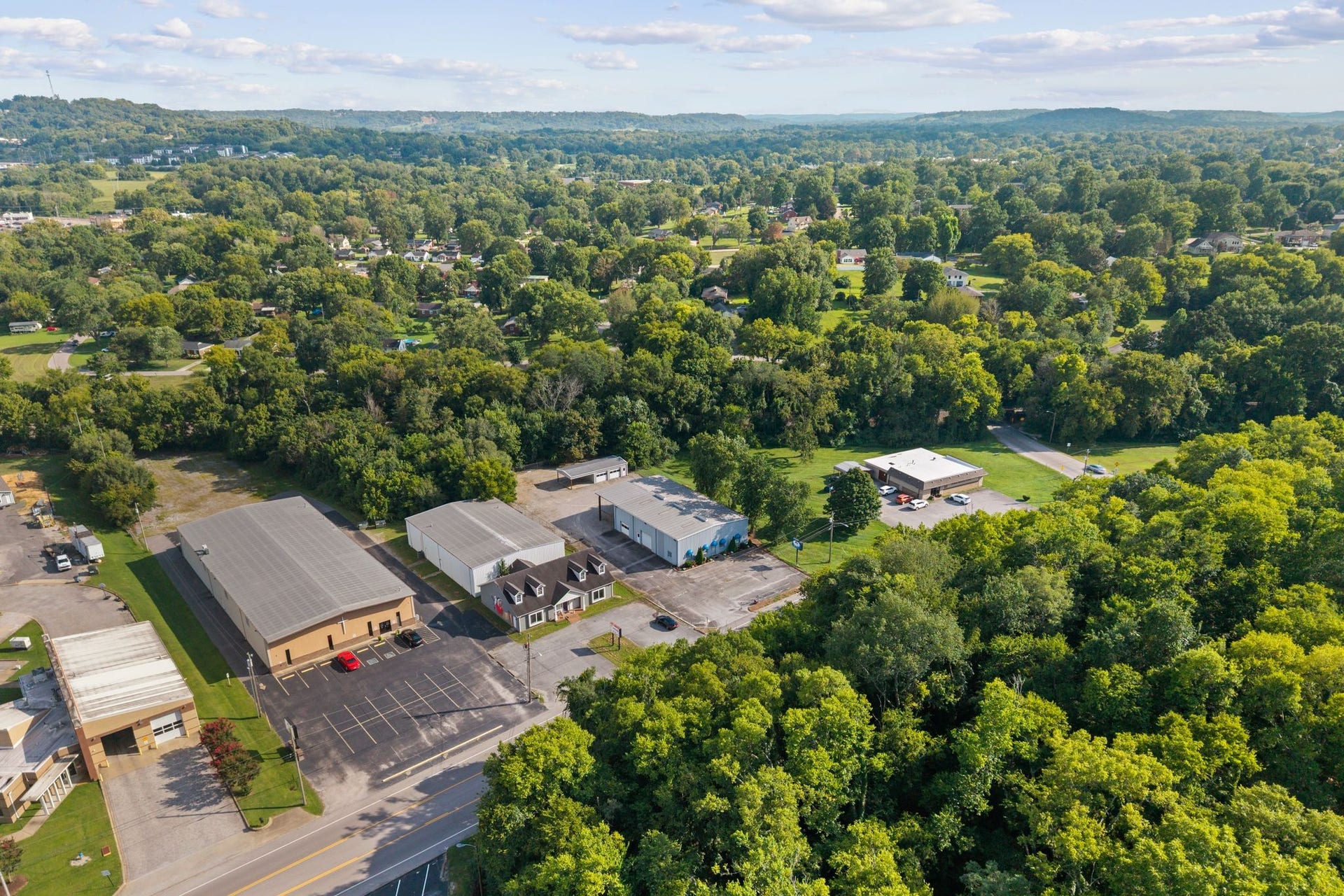 703 Lion Pkwy, Columbia, TN 38401 703 Lion Pkwy, Columbia, TN 38401