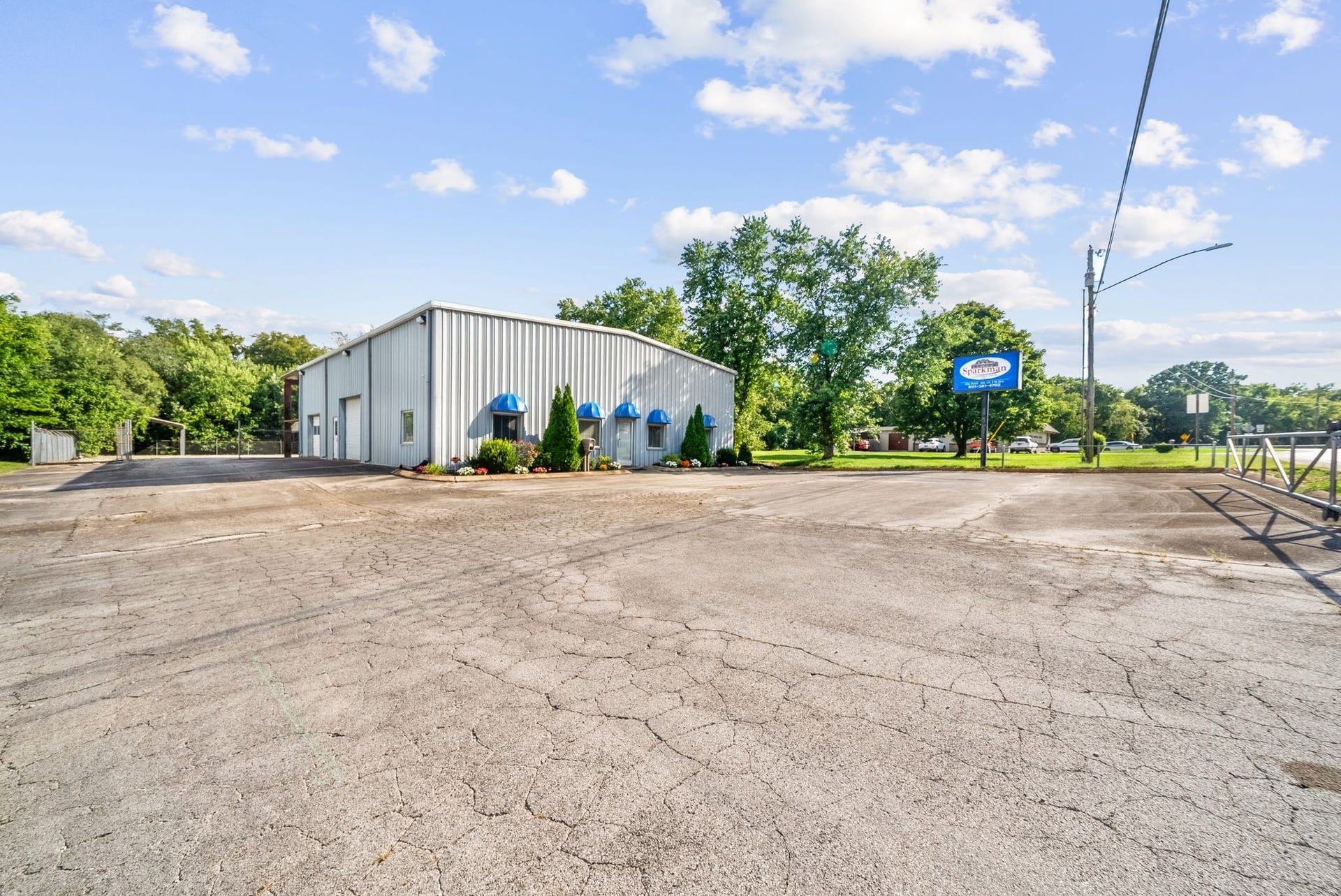 703 Lion Pkwy, Columbia, TN 38401 703 Lion Pkwy, Columbia, TN 38401