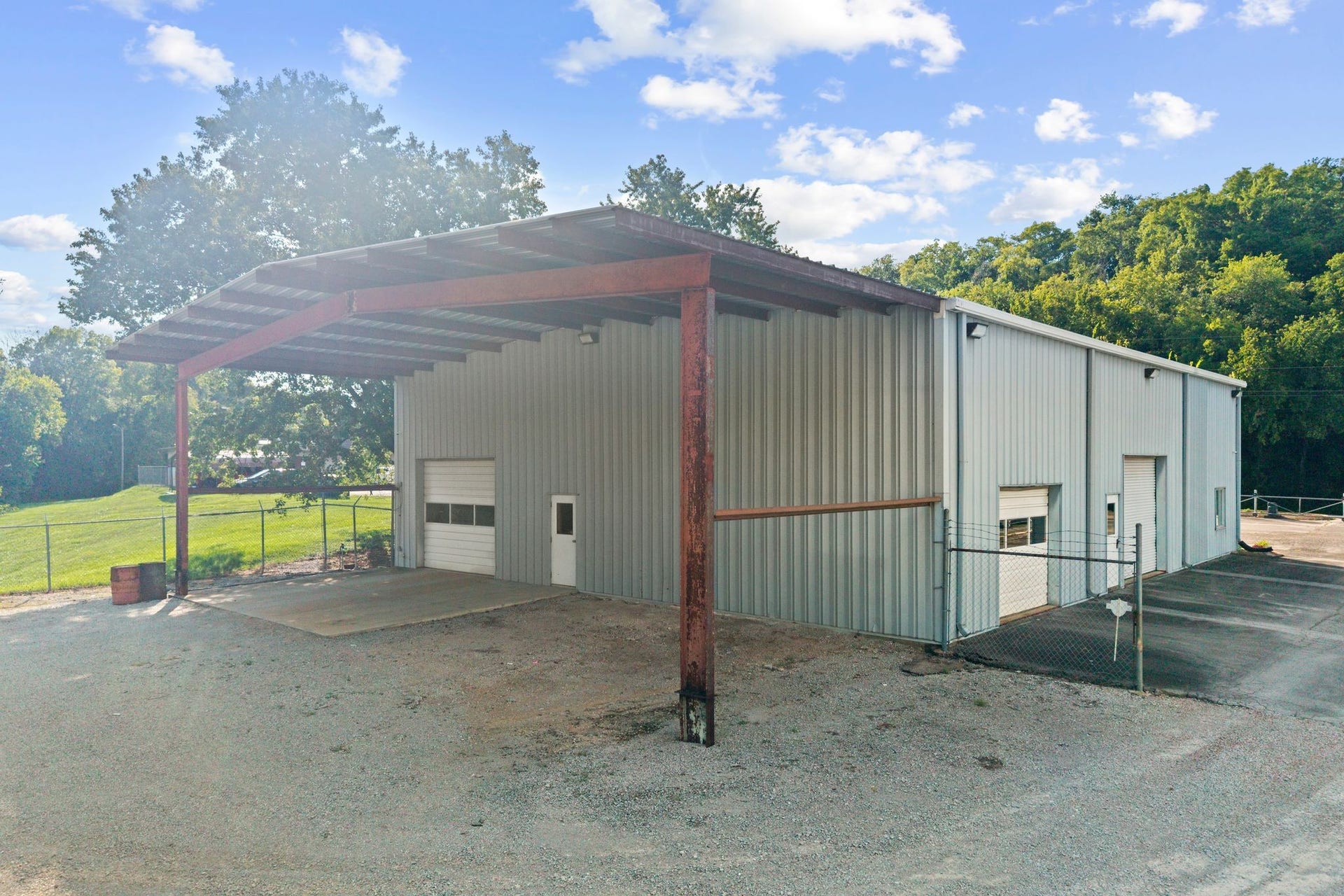 703 Lion Pkwy, Columbia, TN 38401 703 Lion Pkwy, Columbia, TN 38401