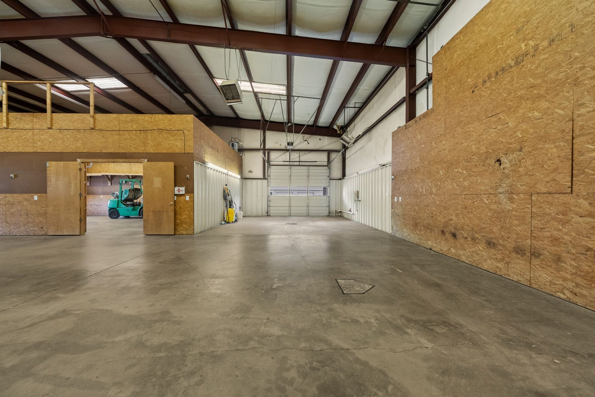 703 Lion Pkwy, Columbia, TN 38401 703 Lion Pkwy, Columbia, TN 38401