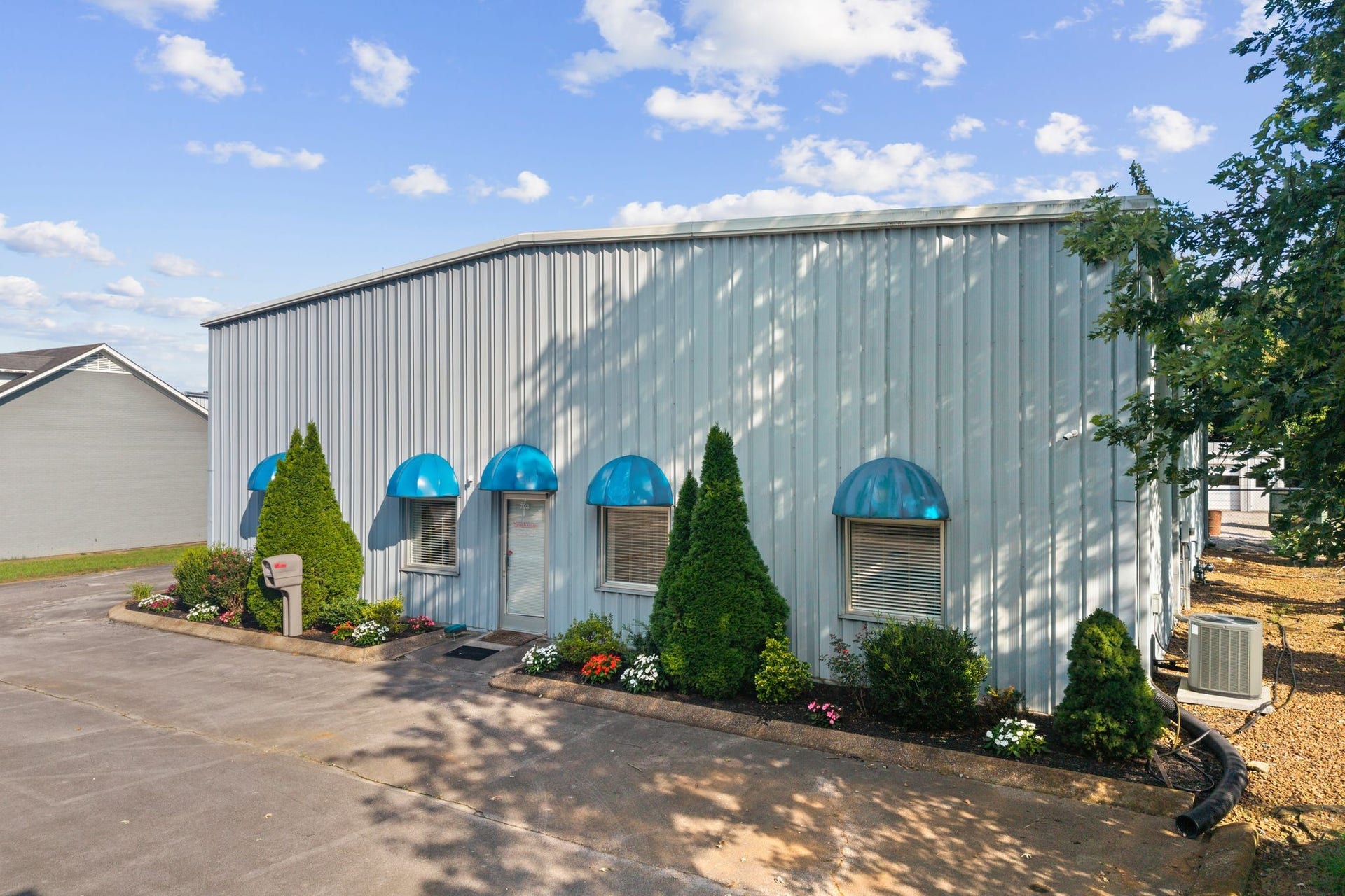 703 Lion Pkwy, Columbia, TN 38401 703 Lion Pkwy, Columbia, TN 38401