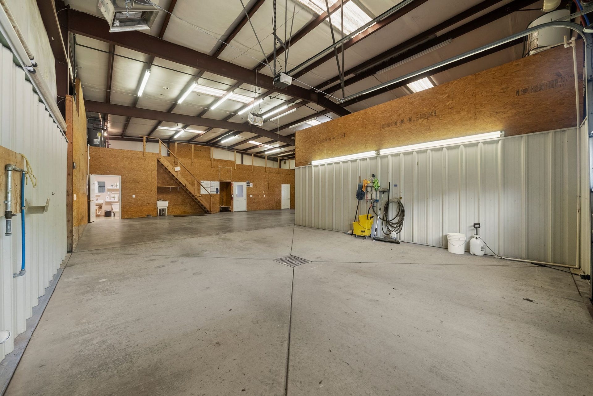 703 Lion Pkwy, Columbia, TN 38401 703 Lion Pkwy, Columbia, TN 38401