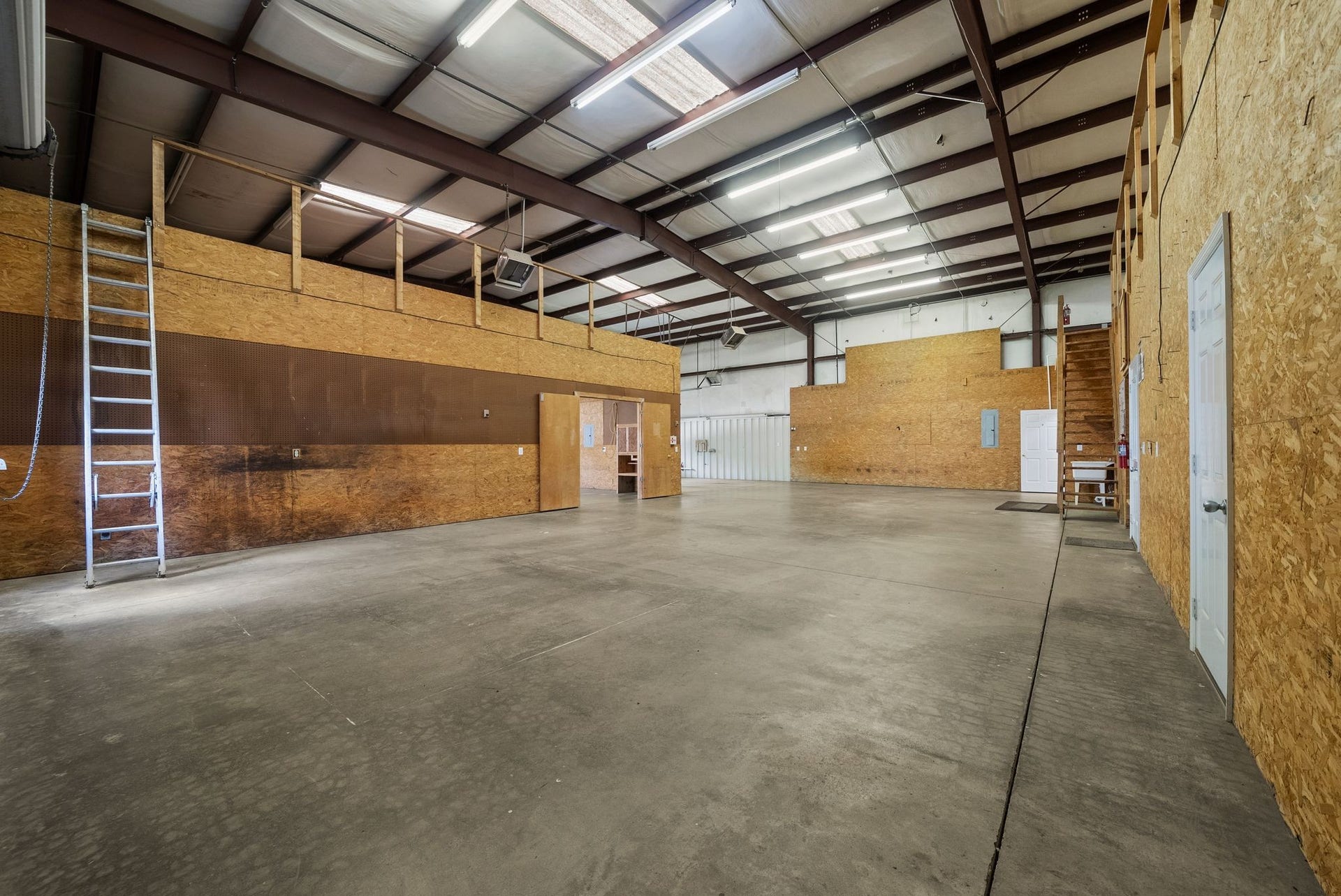 703 Lion Pkwy, Columbia, TN 38401 703 Lion Pkwy, Columbia, TN 38401