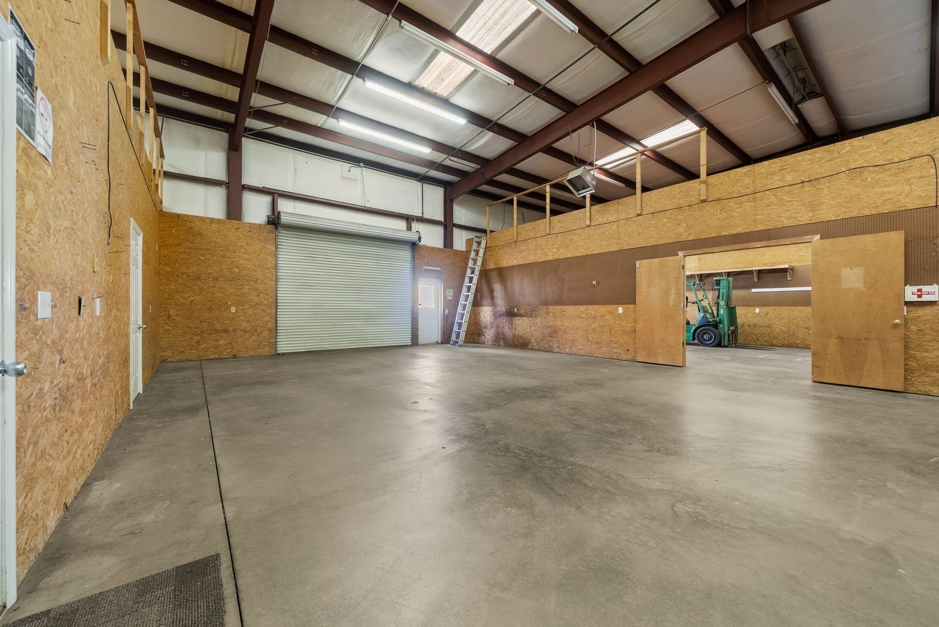 703 Lion Pkwy, Columbia, TN 38401 703 Lion Pkwy, Columbia, TN 38401