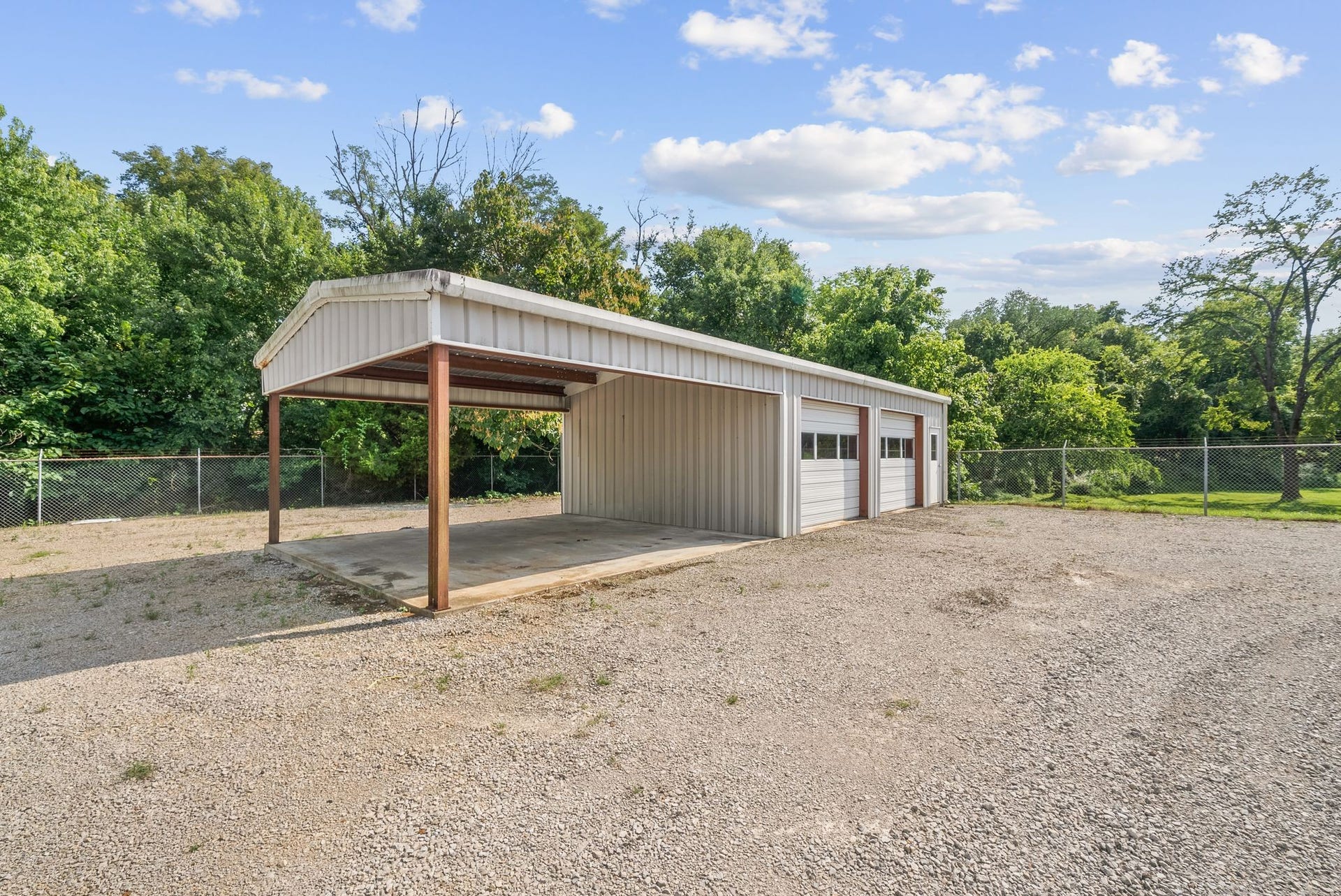 703 Lion Pkwy, Columbia, TN 38401 703 Lion Pkwy, Columbia, TN 38401