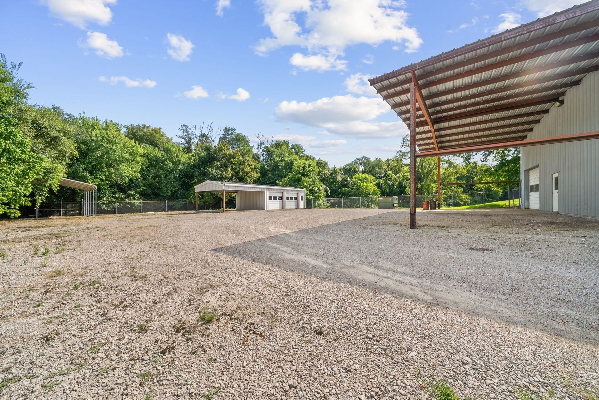 703 Lion Pkwy, Columbia, TN 38401 703 Lion Pkwy, Columbia, TN 38401