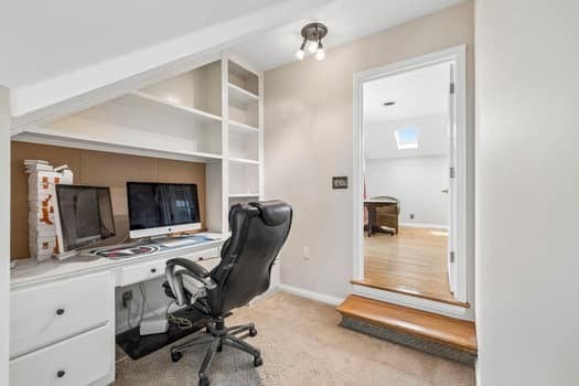 1503 Bradberry Dr, Murfreesboro, TN 37130 Built-in Office