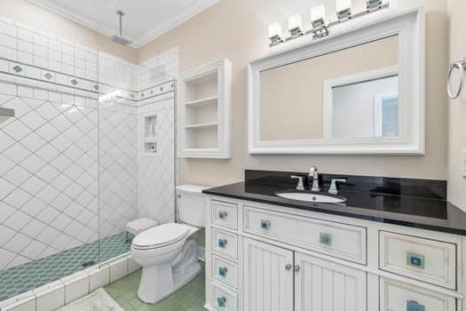 1503 Bradberry Dr, Murfreesboro, TN 37130 Full Bathroom Upstairs. This Home Also Has 2 Half Bathrooms