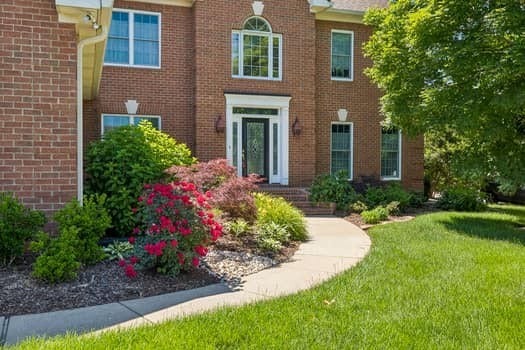 1503 Bradberry Dr, Murfreesboro, TN 37130 Beautiful Roses Make This Grand Entrance Extra Beautiful!