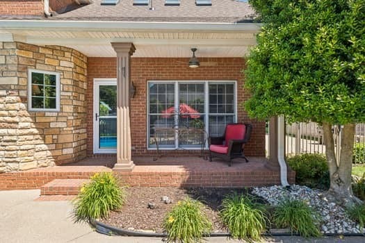 1503 Bradberry Dr, Murfreesboro, TN 37130 Covered Back Porch