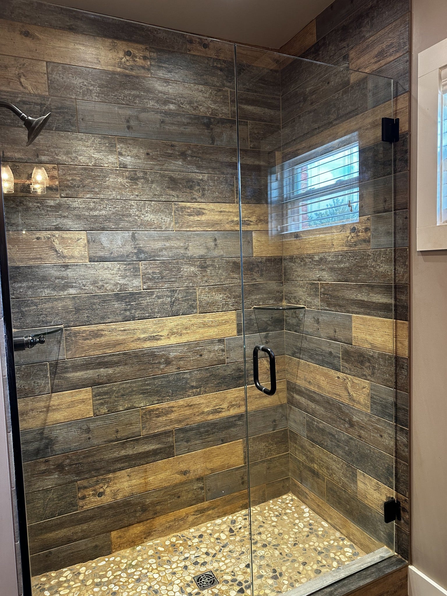 2930 Murfreesboro Hwy, Manchester, TN 37355 Tile shower