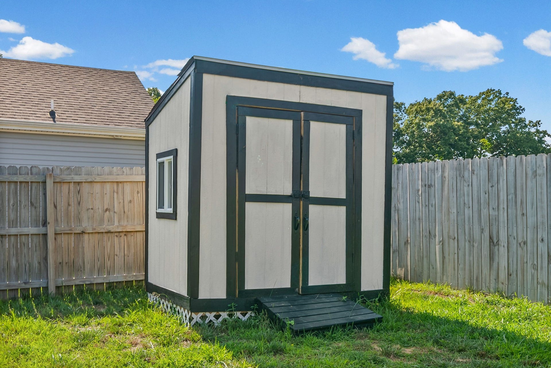 1416 Fredrick Dr, Clarksville, TN 37042 1416 Fredrick Dr, Clarksville, TN 37042