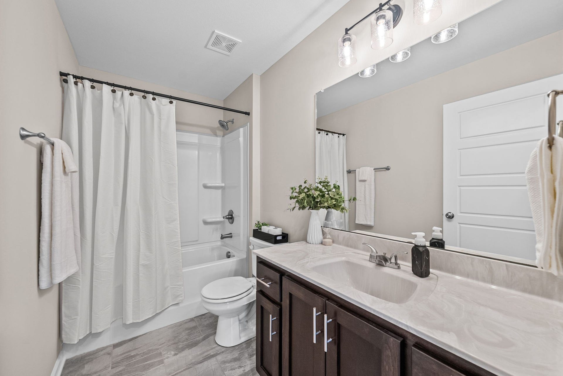 1416 Fredrick Dr, Clarksville, TN 37042 1416 Fredrick Dr, Clarksville, TN 37042