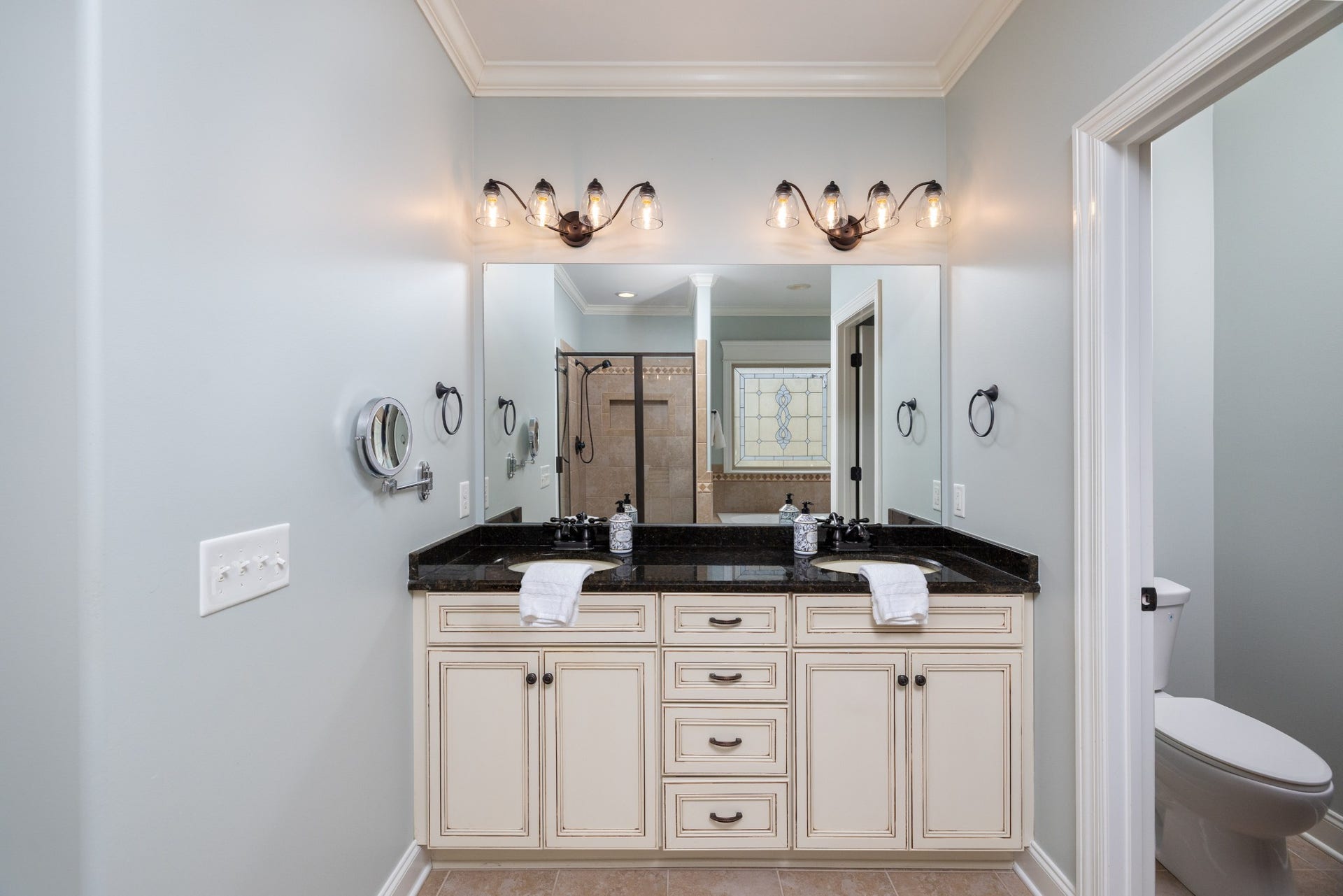 8229 Richpine Dr, Murfreesboro, TN 37128 8229 Richpine Dr, Murfreesboro, TN 37128