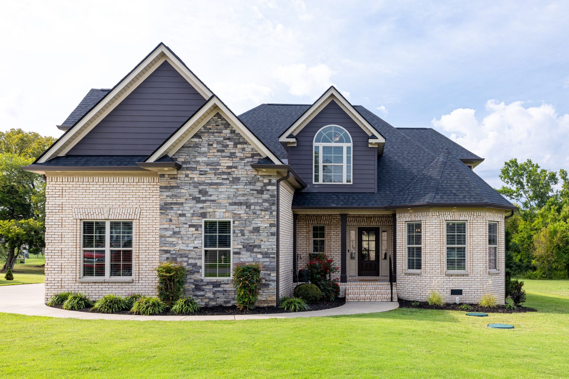8229 Richpine Dr, Murfreesboro, TN 37128 8229 Richpine Dr, Murfreesboro, TN 37128