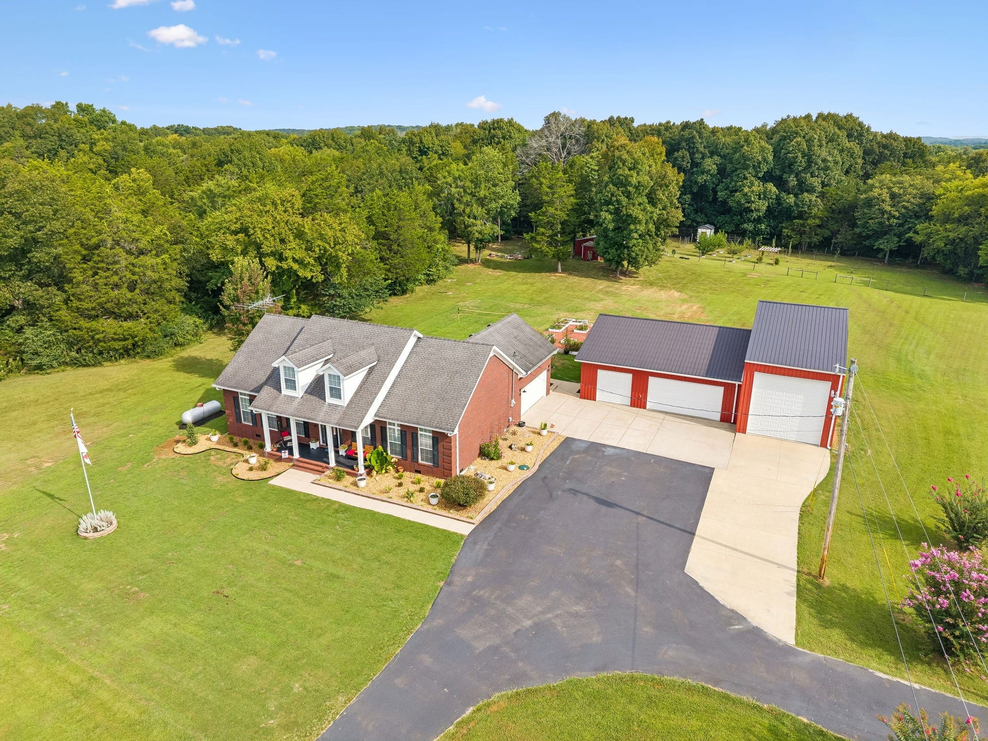 1420 S Berlin Rd, Lewisburg, TN 37091 1420 S Berlin Rd, Lewisburg, TN 37091