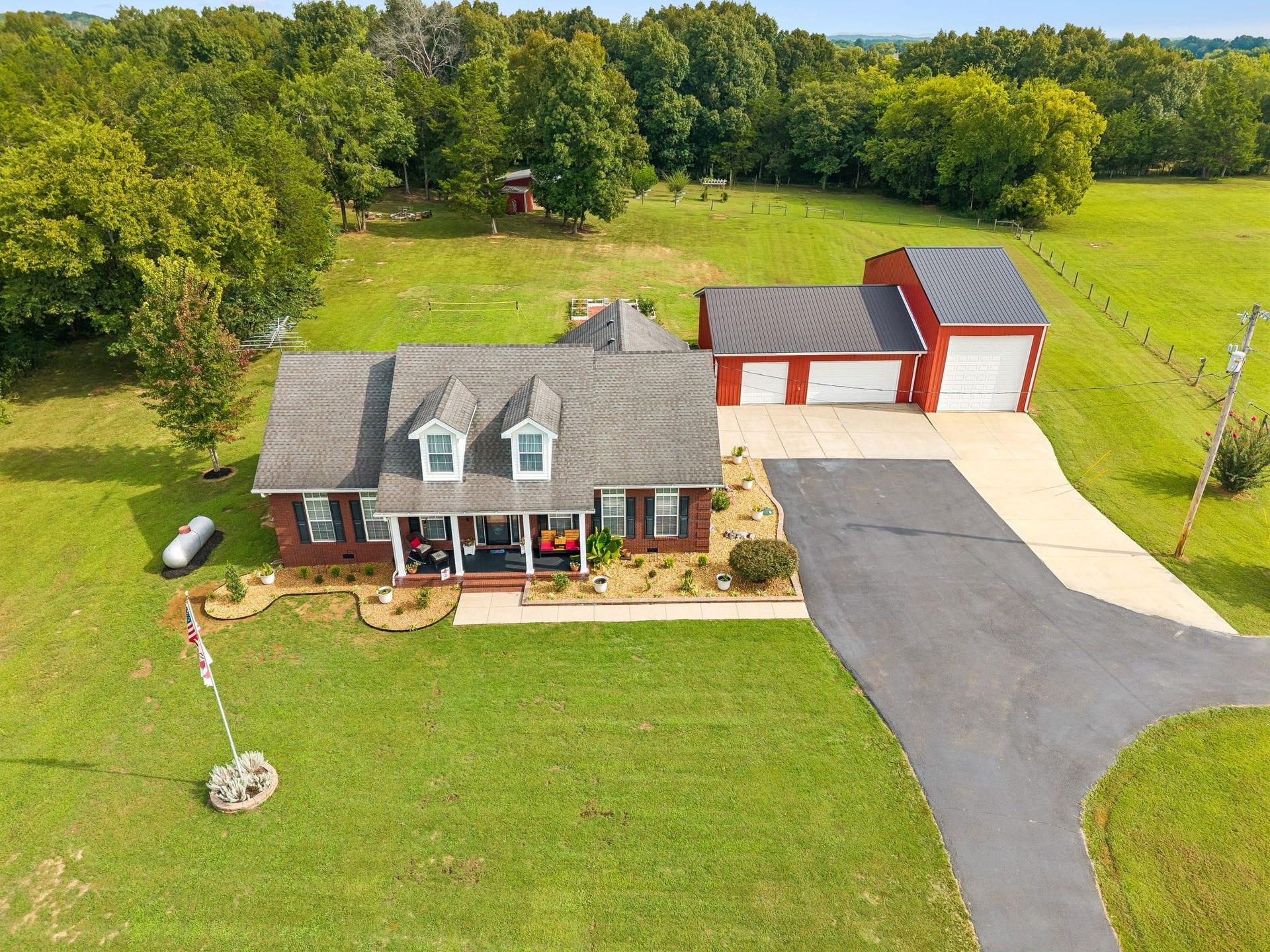 1420 S Berlin Rd, Lewisburg, TN 37091 1420 S Berlin Rd, Lewisburg, TN 37091