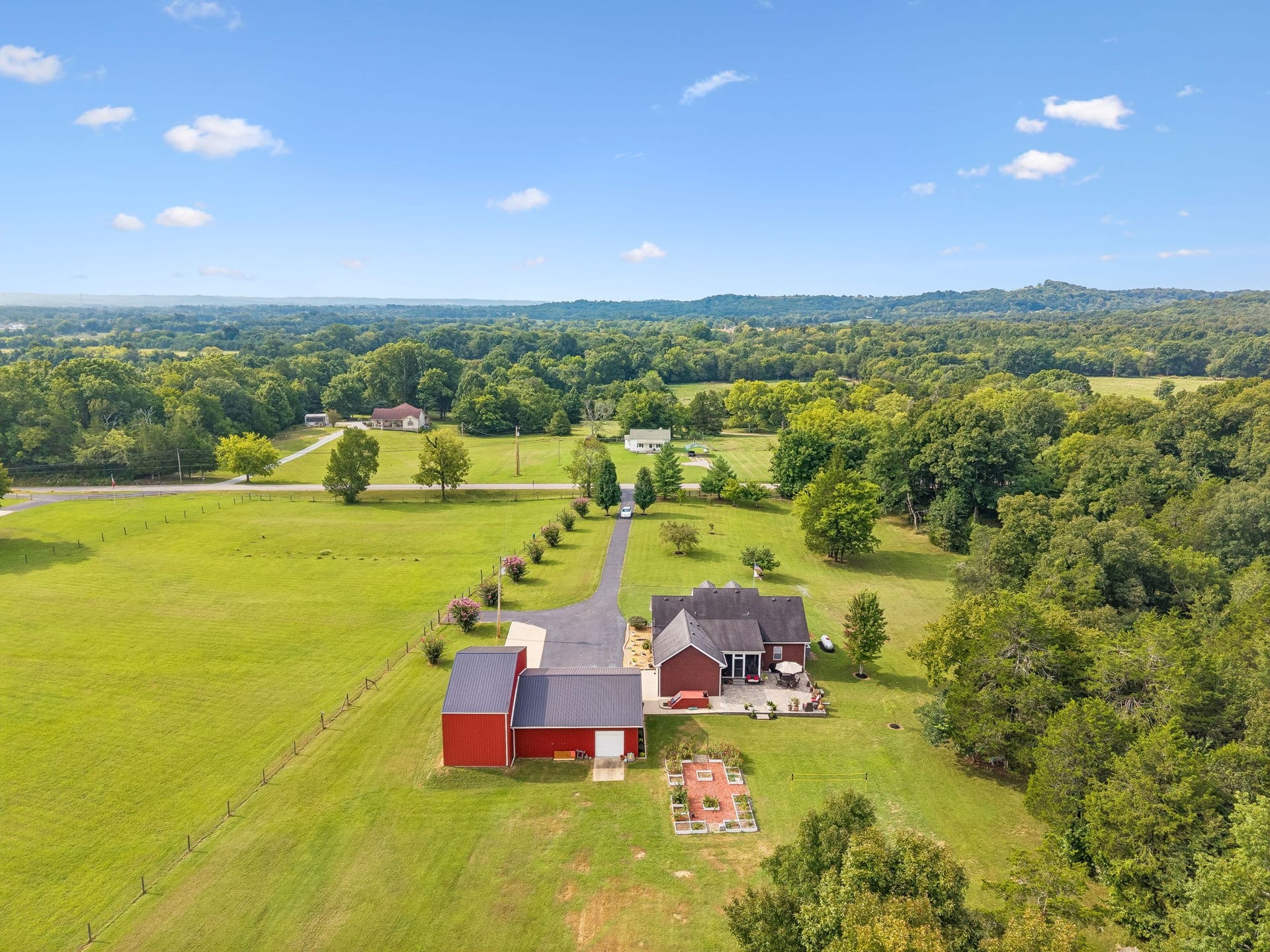 1420 S Berlin Rd, Lewisburg, TN 37091 1420 S Berlin Rd, Lewisburg, TN 37091