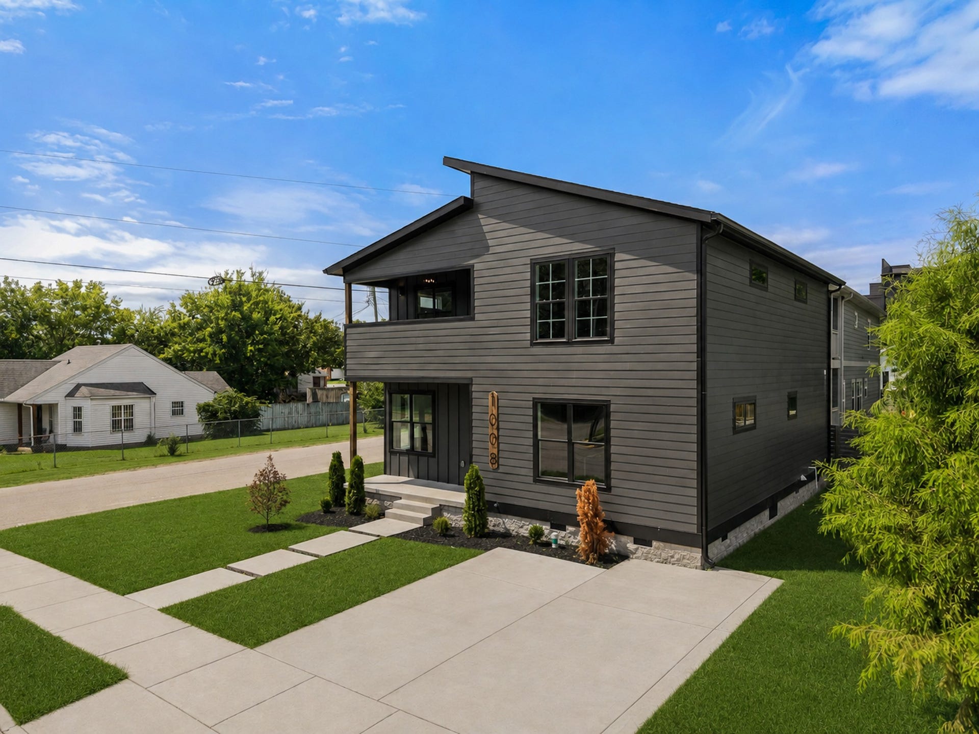 1008 Clay St, Nashville, TN 37208 1008 Clay St, Nashville, TN 37208