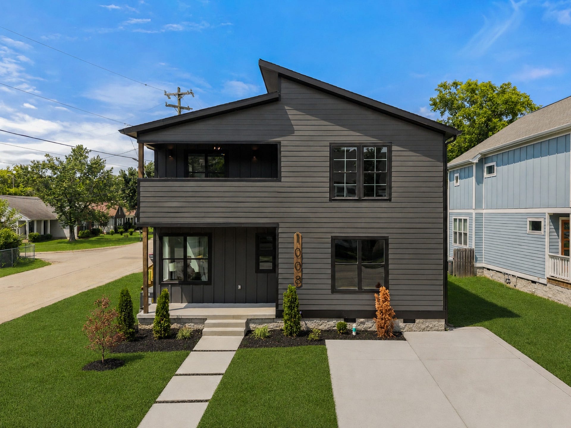 1008 Clay St, Nashville, TN 37208 1008 Clay St, Nashville, TN 37208