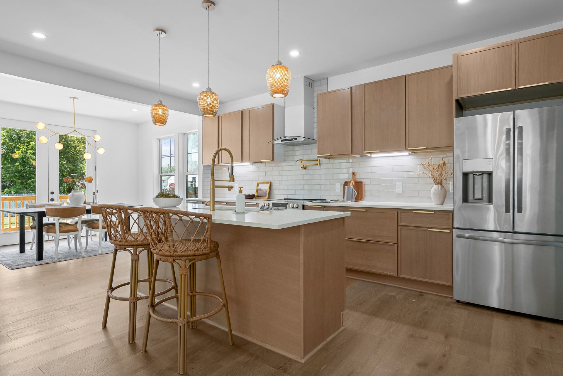 1008 Clay St, Nashville, TN 37208 1008 Clay St, Nashville, TN 37208