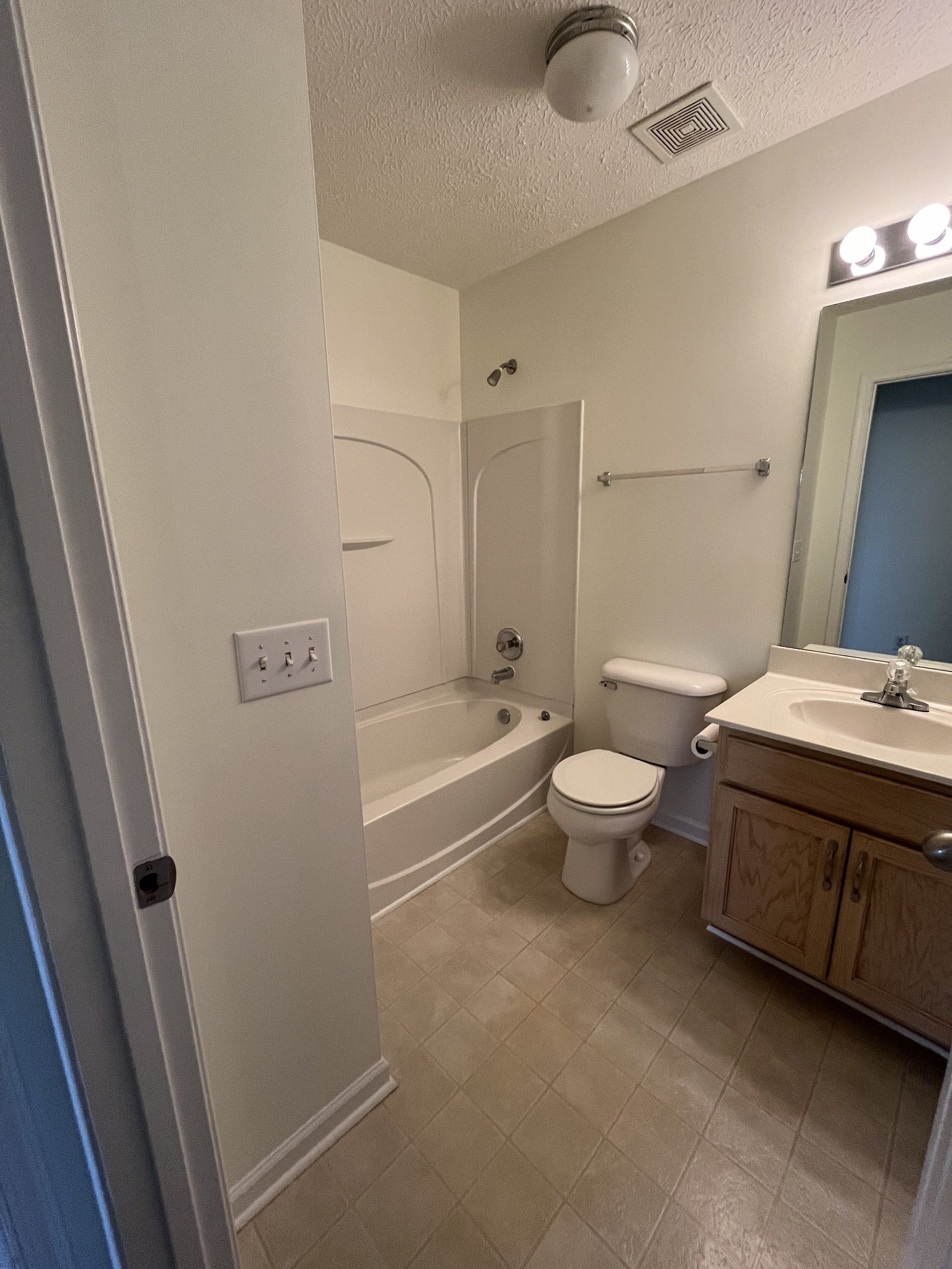 2630 River Meade Way, Nashville, TN 37214 2630 River Meade Way, Nashville, TN 37214
