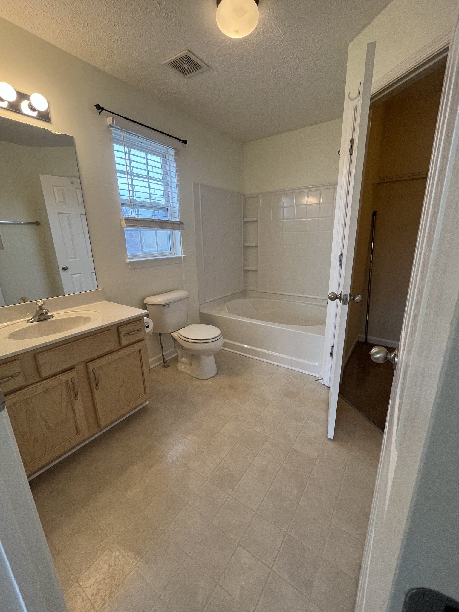 2630 River Meade Way, Nashville, TN 37214 2630 River Meade Way, Nashville, TN 37214
