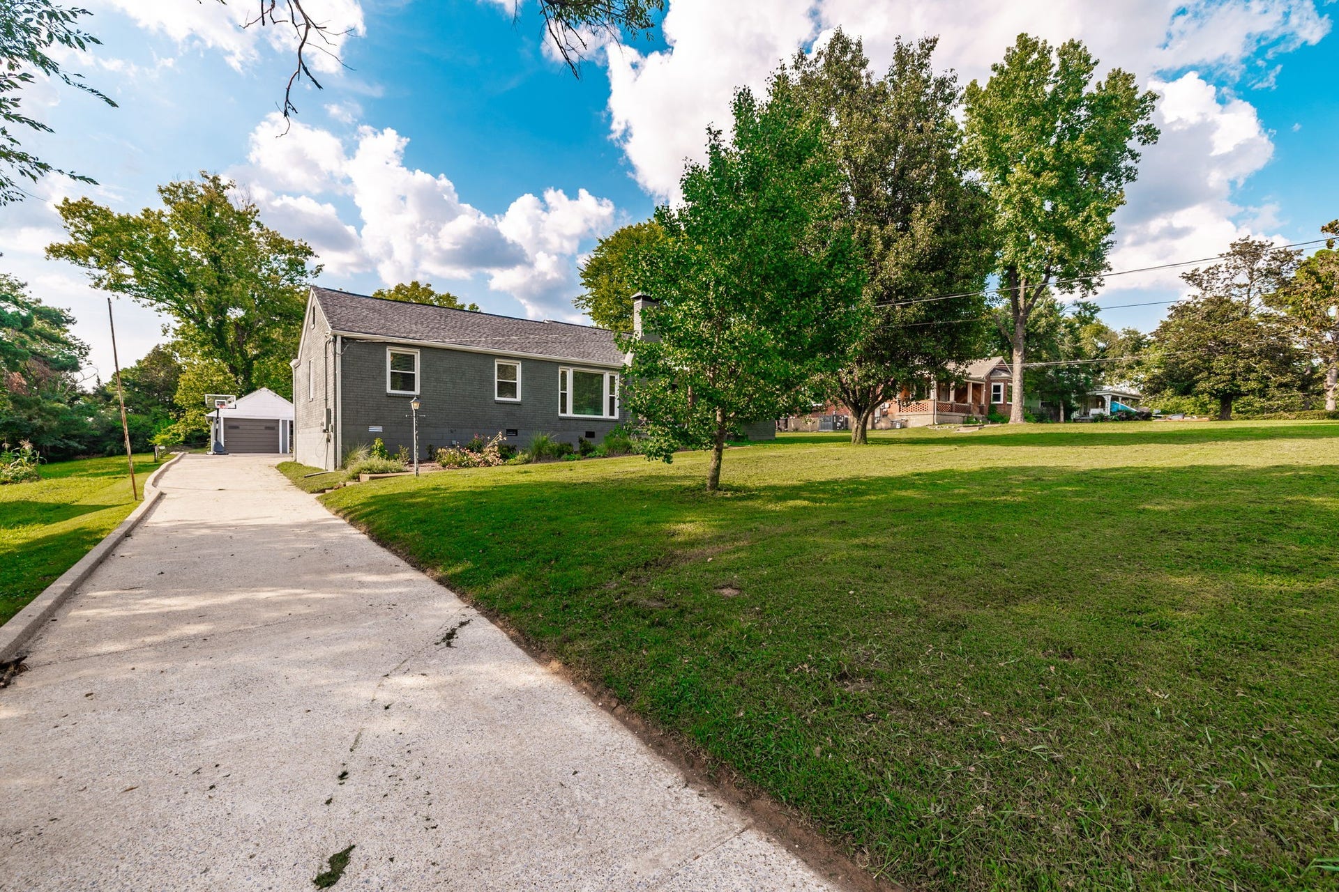 319 Bowwood Dr, Nashville, TN 37217 319 Bowwood Dr, Nashville, TN 37217