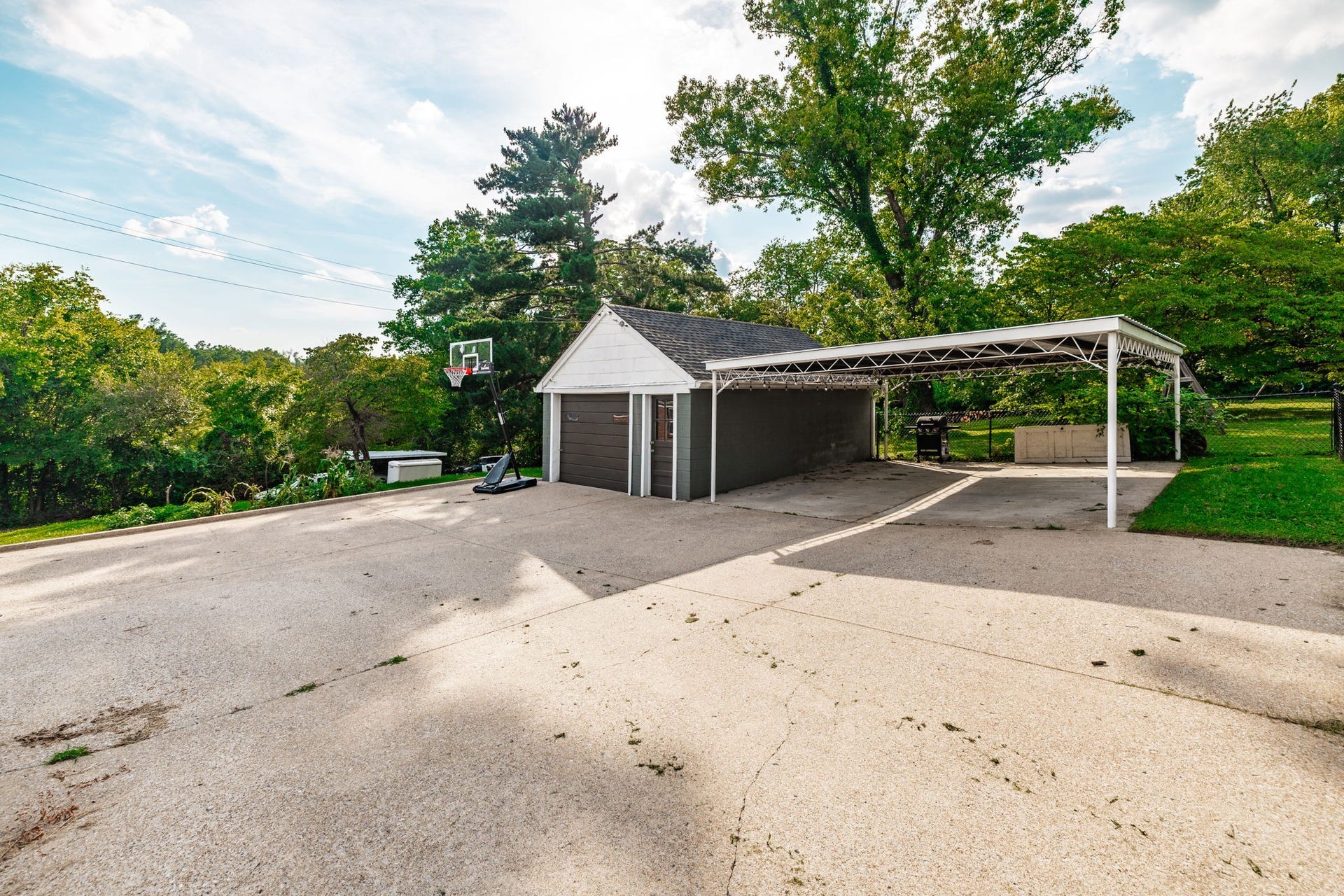 319 Bowwood Dr, Nashville, TN 37217 319 Bowwood Dr, Nashville, TN 37217