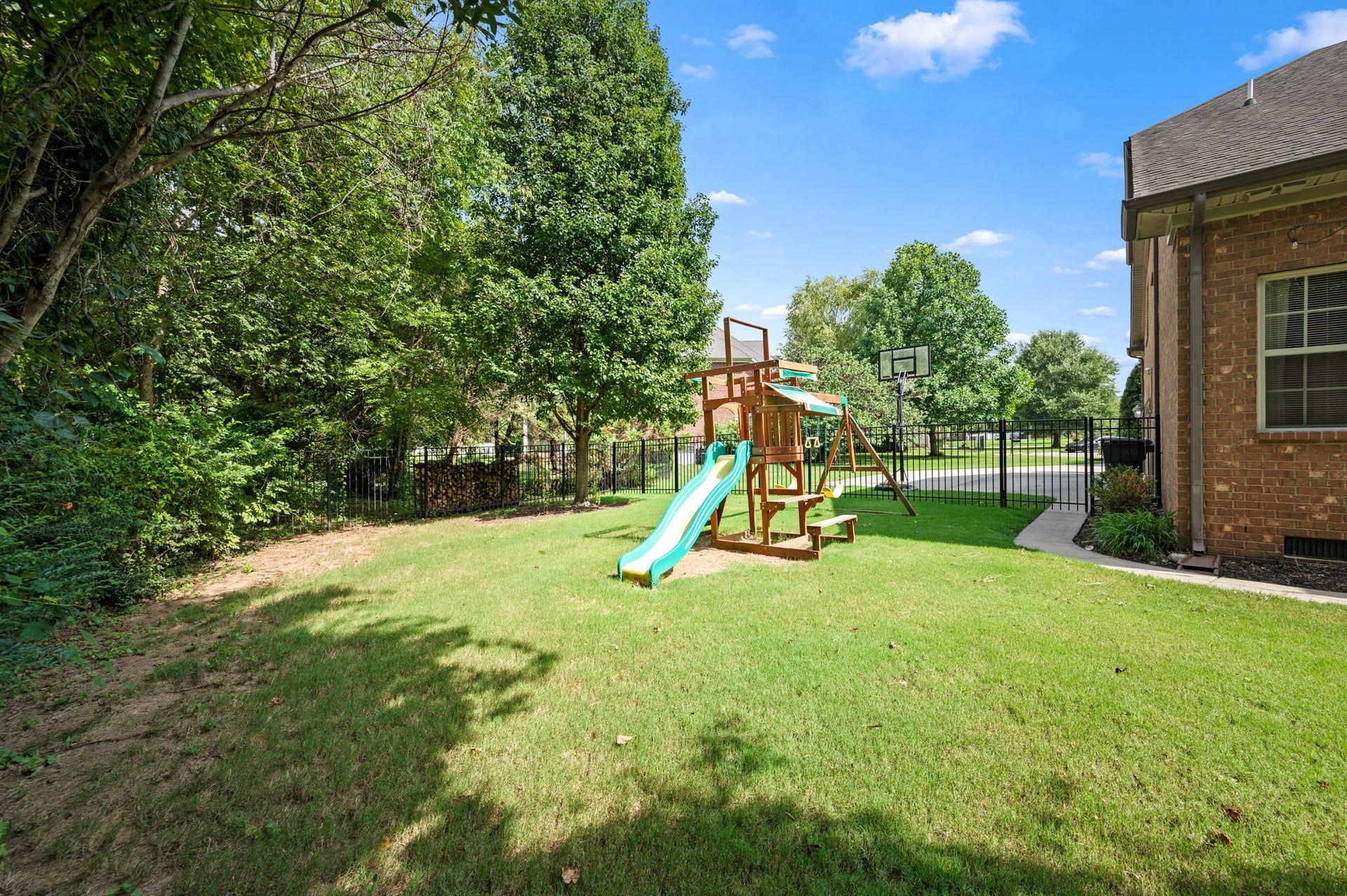 1312 Blackpool Ct, Murfreesboro, TN 37128 1312 Blackpool Ct, Murfreesboro, TN 37128