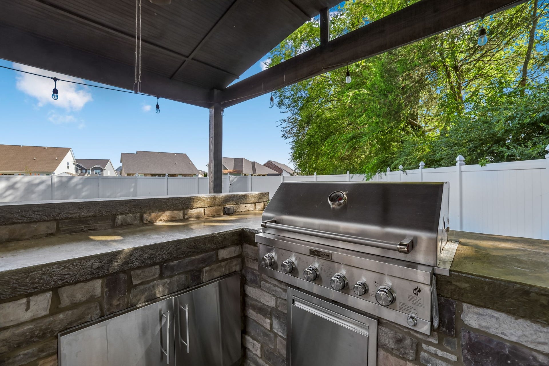 2604 Parkwood Dr, Murfreesboro, TN 37128