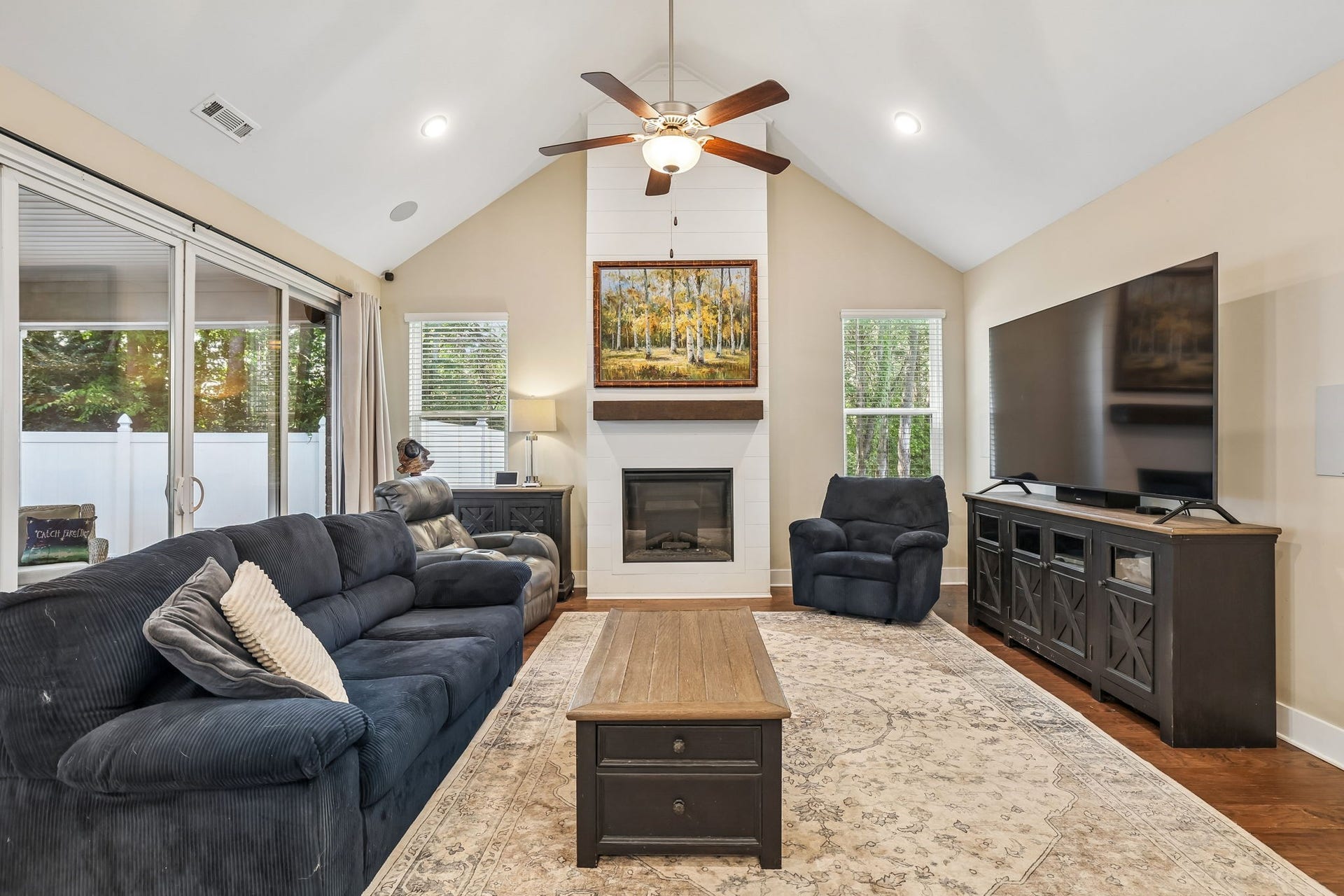 2604 Parkwood Dr, Murfreesboro, TN 37128