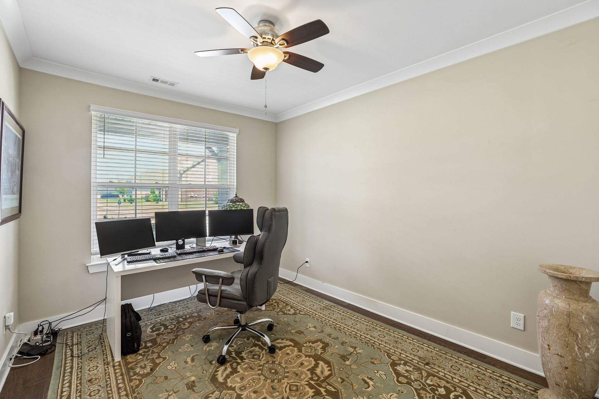 2604 Parkwood Dr, Murfreesboro, TN 37128