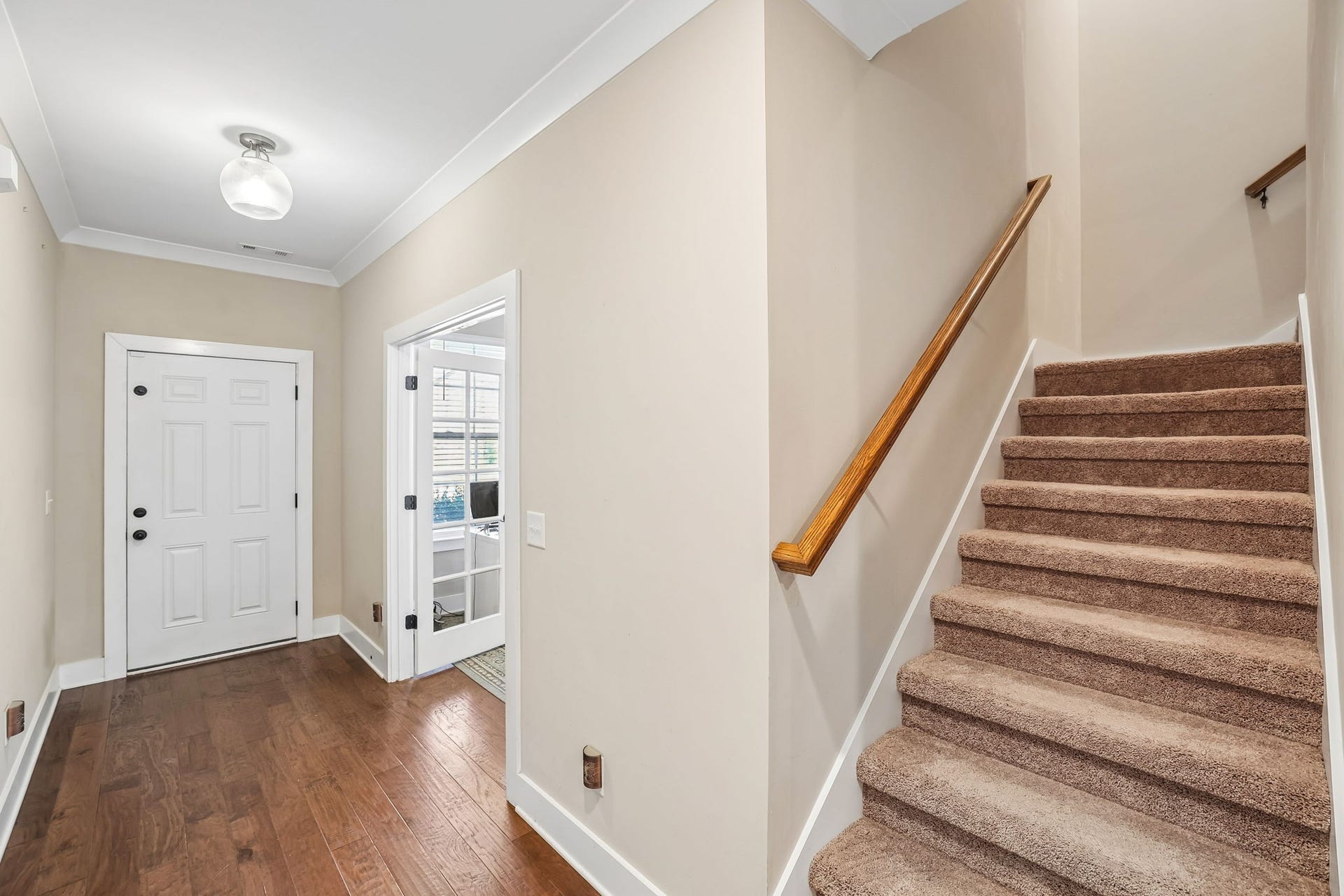 2604 Parkwood Dr, Murfreesboro, TN 37128