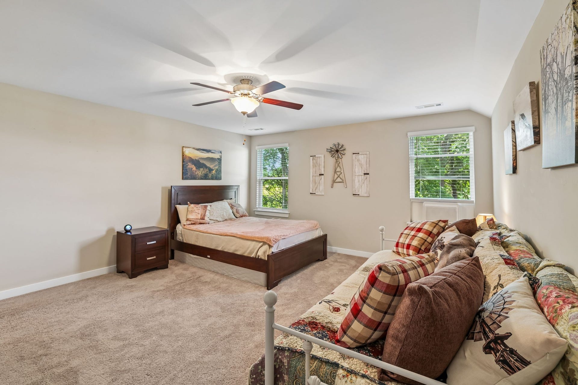2604 Parkwood Dr, Murfreesboro, TN 37128