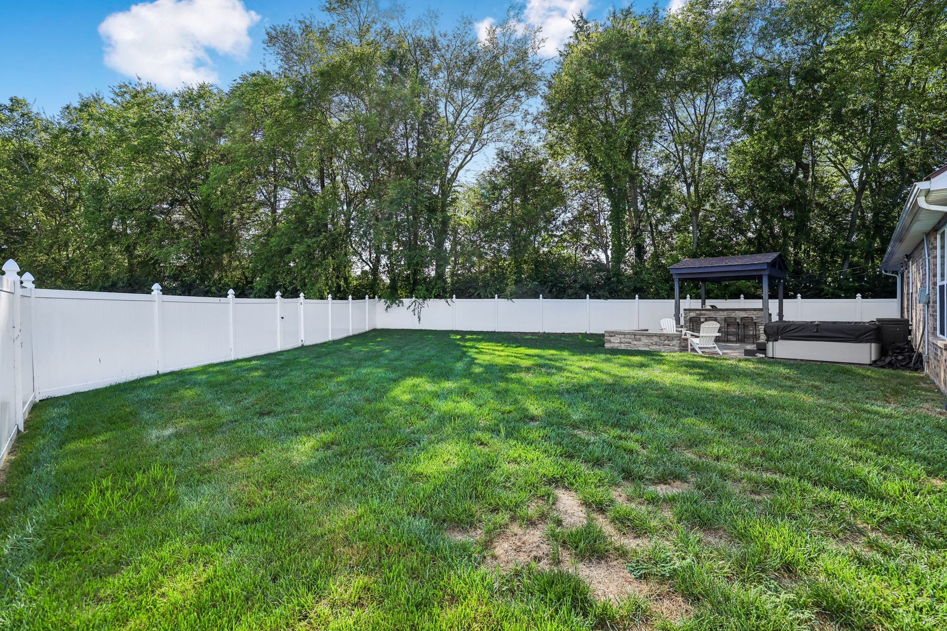 2604 Parkwood Dr, Murfreesboro, TN 37128