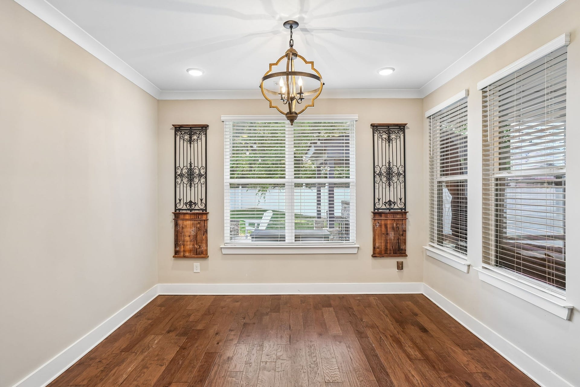 2604 Parkwood Dr, Murfreesboro, TN 37128