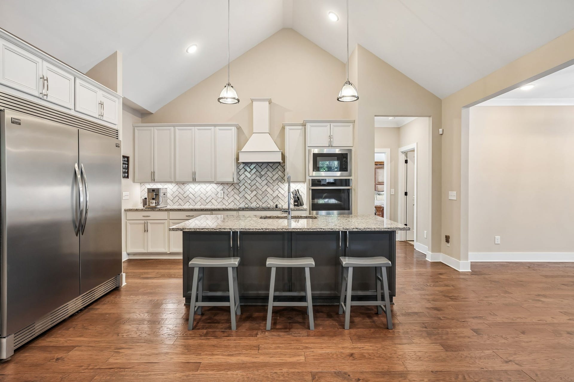 2604 Parkwood Dr, Murfreesboro, TN 37128