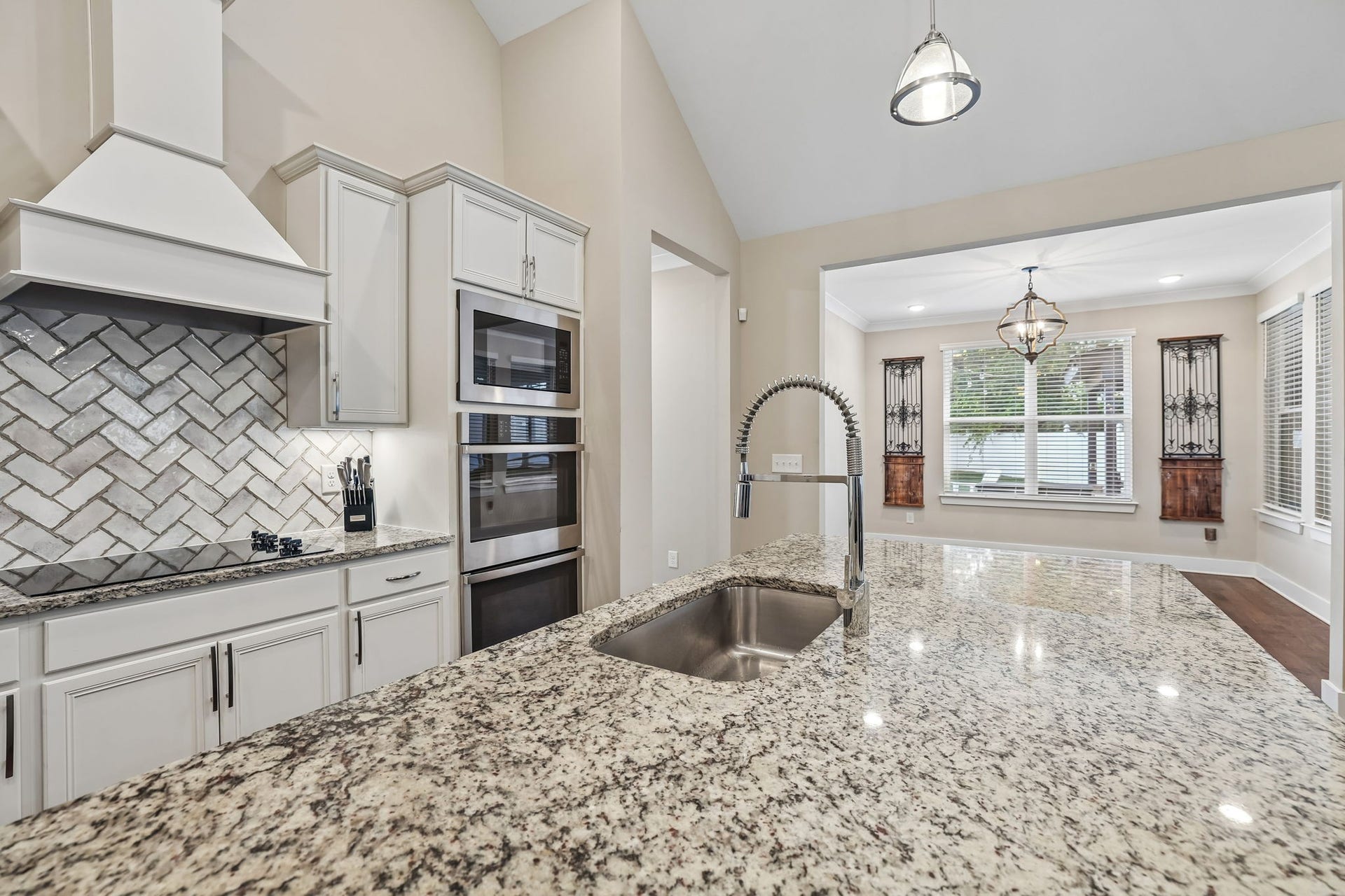 2604 Parkwood Dr, Murfreesboro, TN 37128