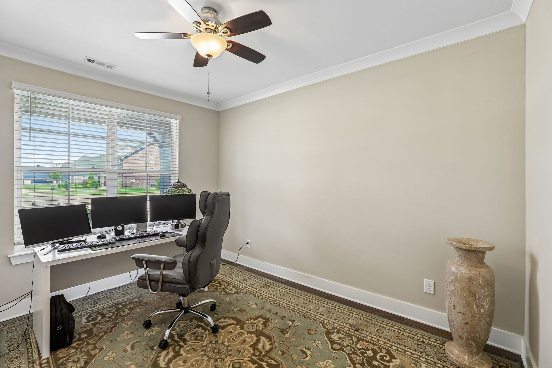 2604 Parkwood Dr, Murfreesboro, TN 37128