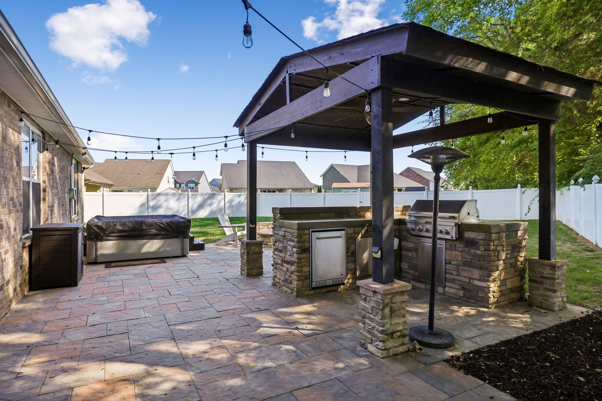 2604 Parkwood Dr, Murfreesboro, TN 37128