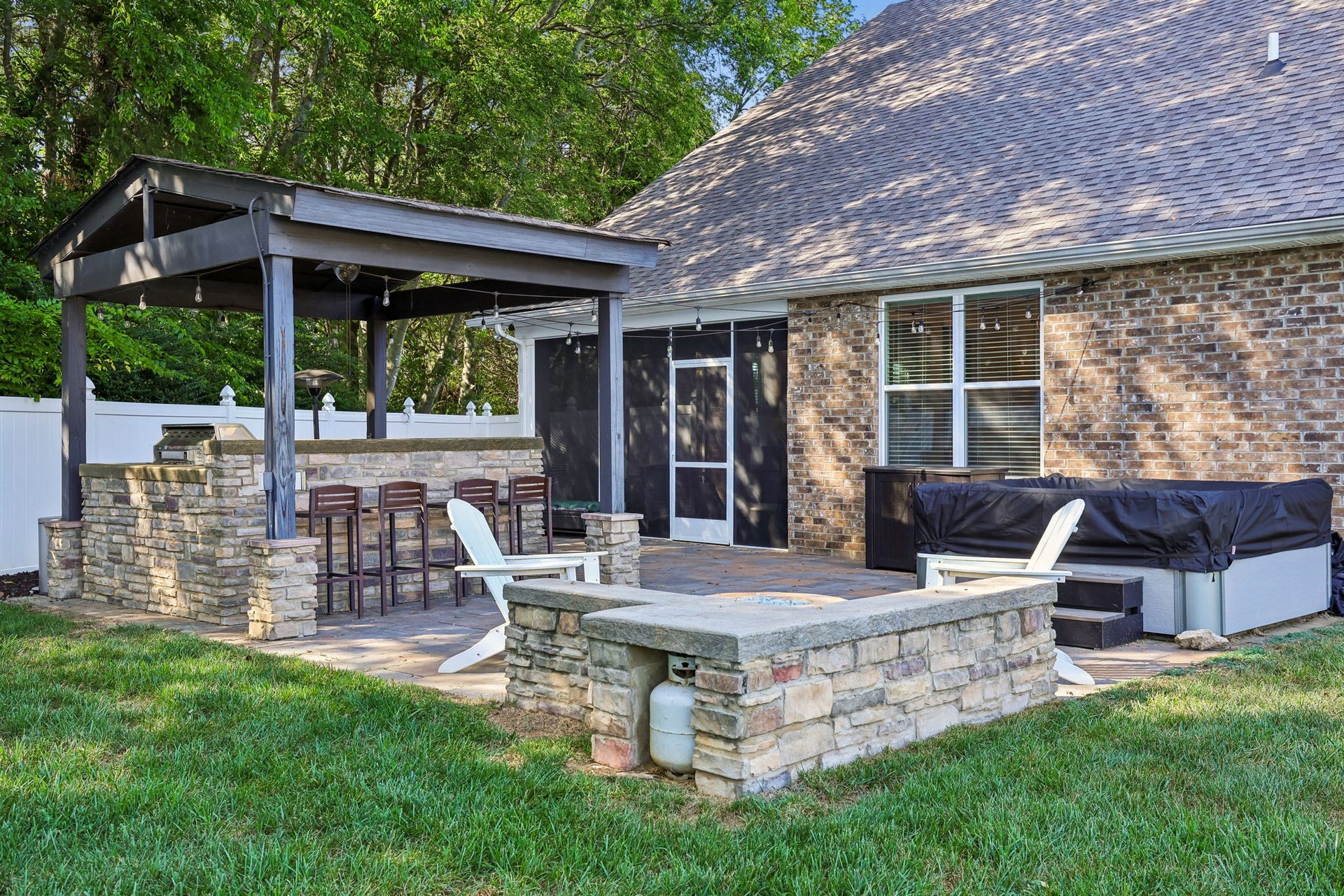2604 Parkwood Dr, Murfreesboro, TN 37128