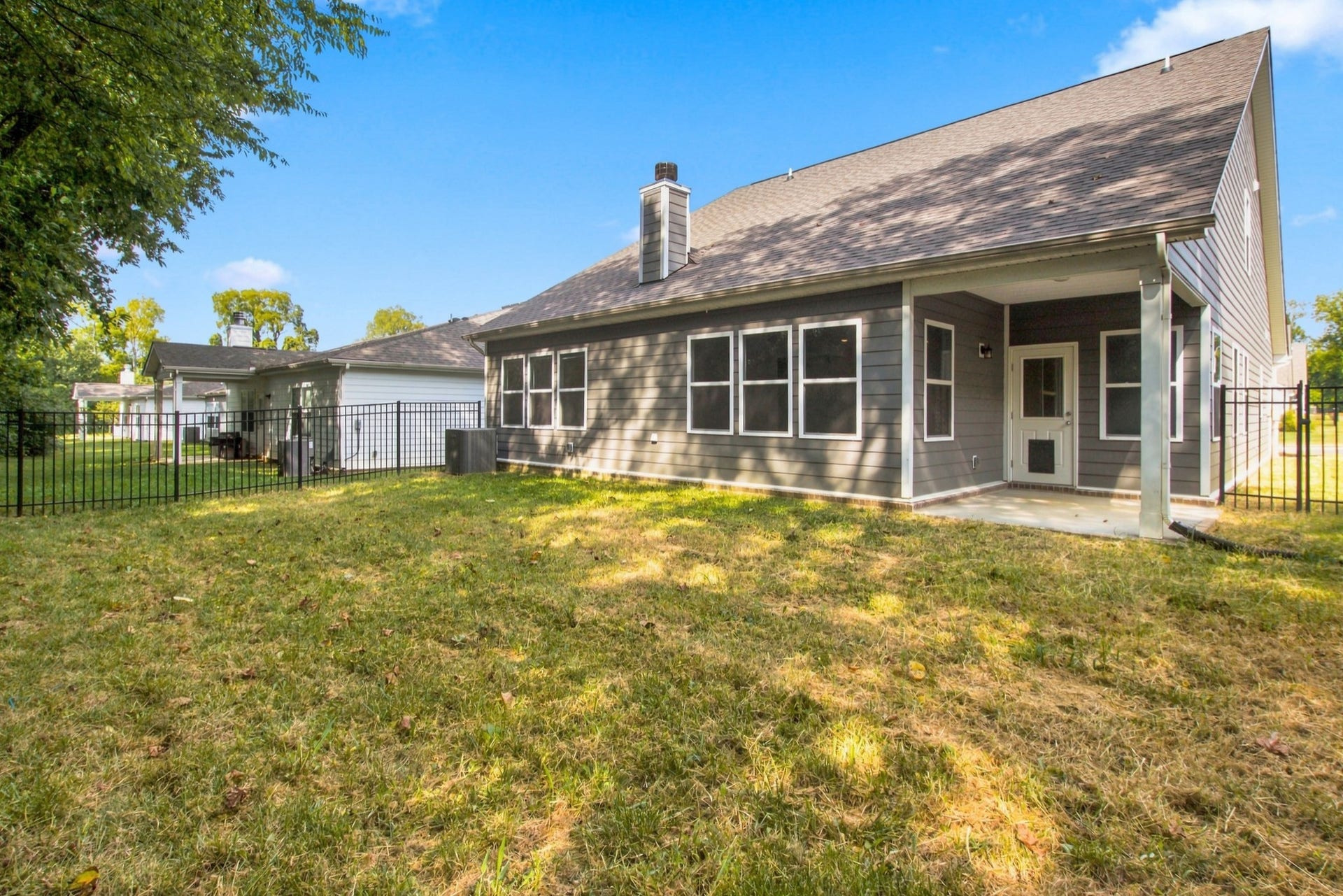 2924 Eckersley Dr, Murfreesboro, TN 37128 2924 Eckersley Dr, Murfreesboro, TN 37128