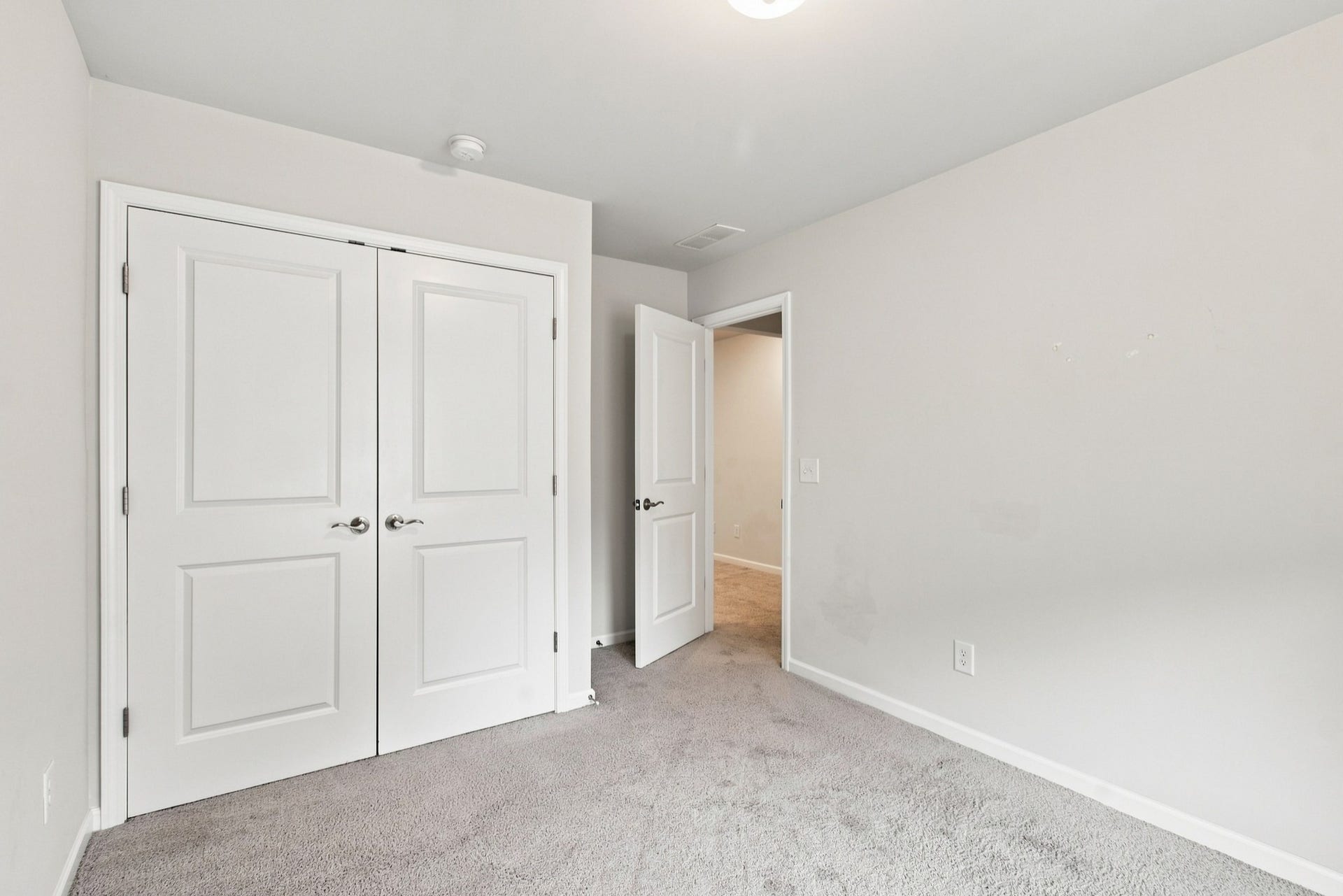 2924 Eckersley Dr, Murfreesboro, TN 37128 2924 Eckersley Dr, Murfreesboro, TN 37128