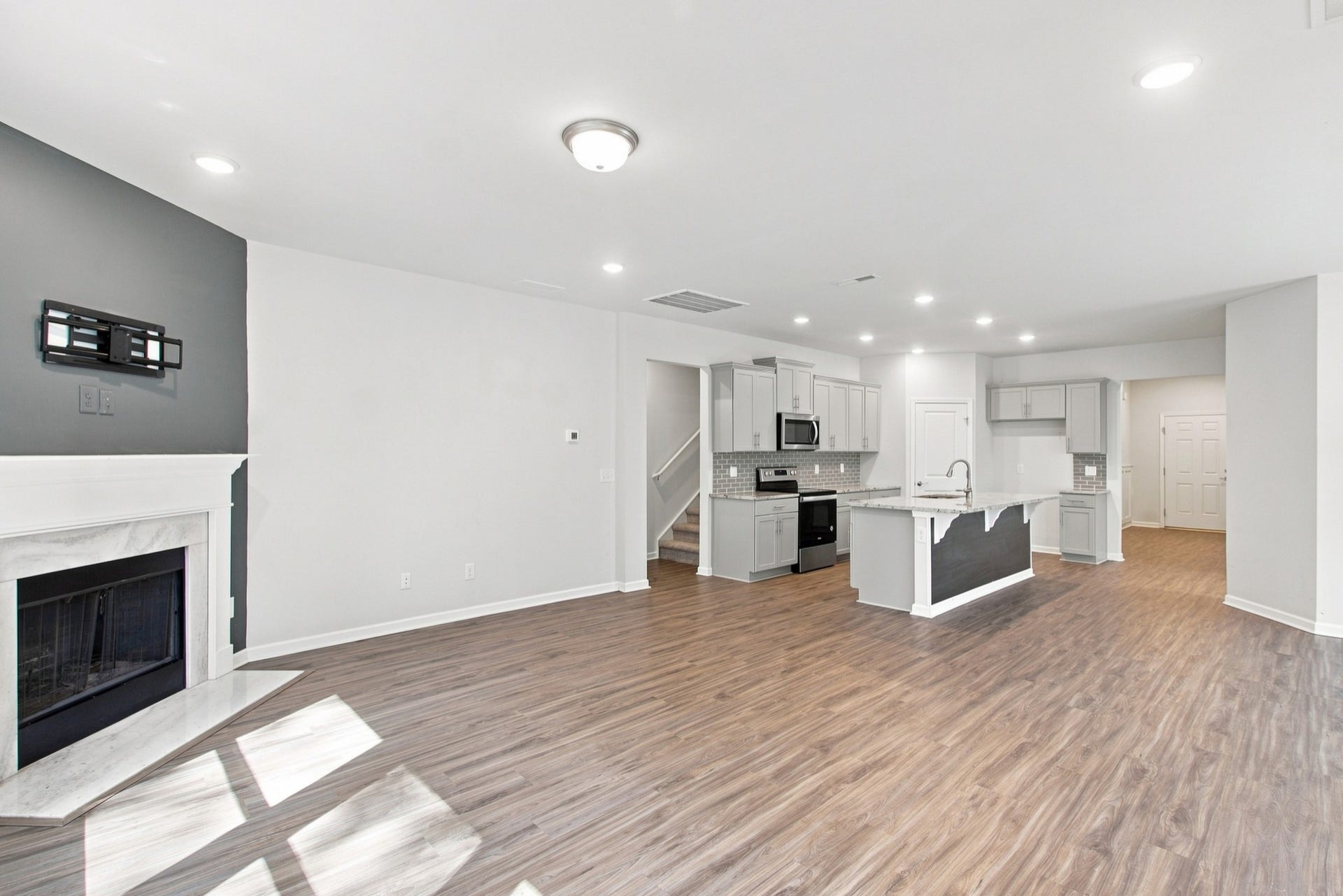 2924 Eckersley Dr, Murfreesboro, TN 37128 2924 Eckersley Dr, Murfreesboro, TN 37128
