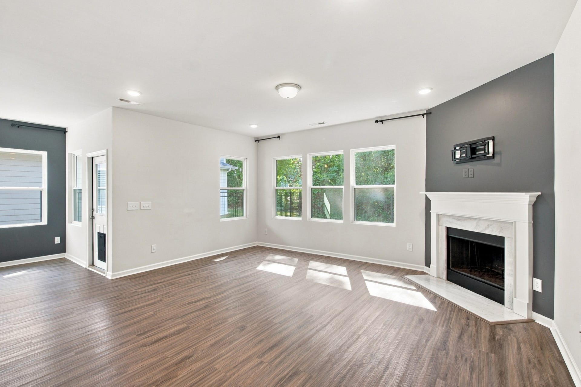 2924 Eckersley Dr, Murfreesboro, TN 37128 2924 Eckersley Dr, Murfreesboro, TN 37128