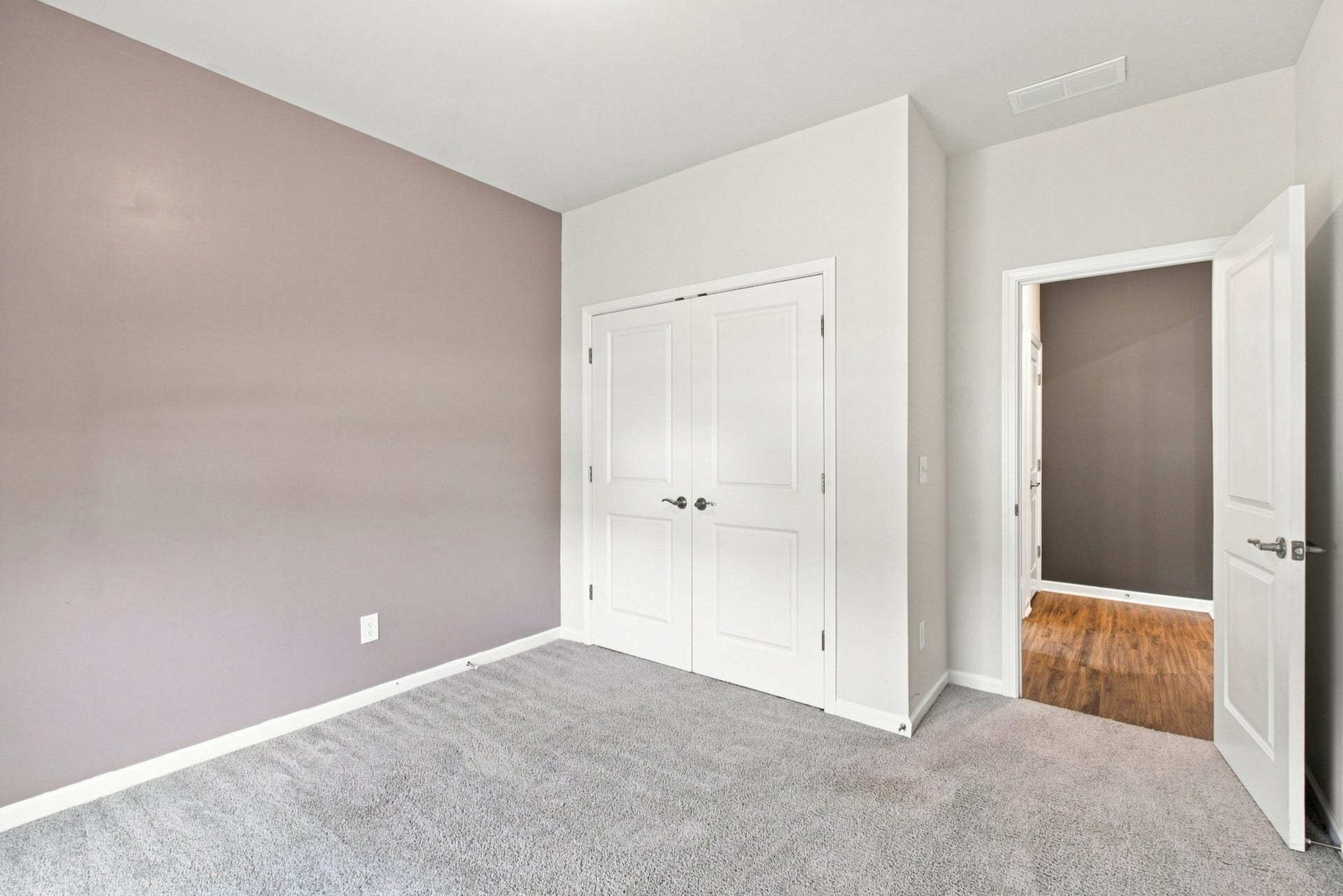 2924 Eckersley Dr, Murfreesboro, TN 37128 2924 Eckersley Dr, Murfreesboro, TN 37128